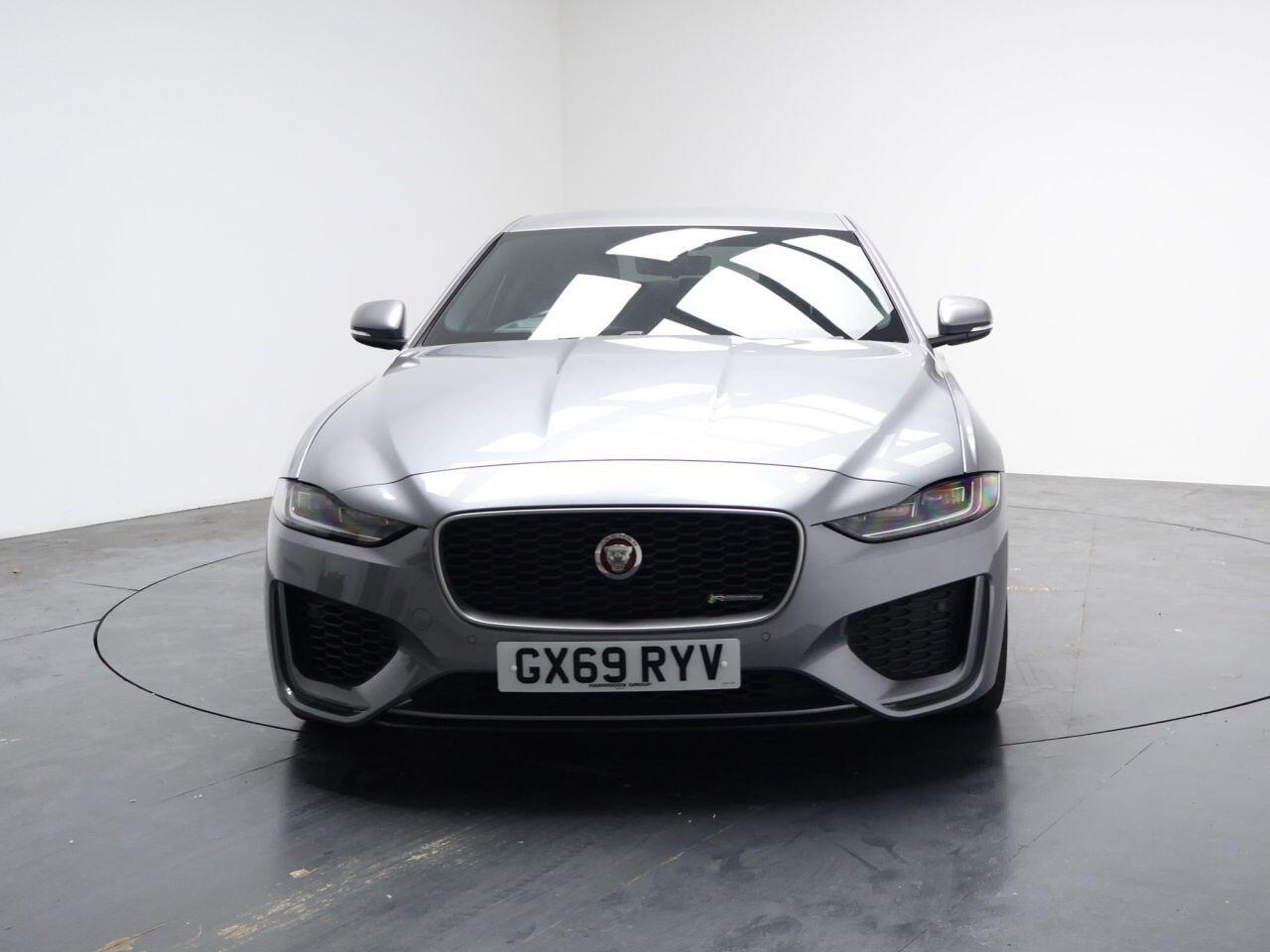 Jaguar XE - Image 5