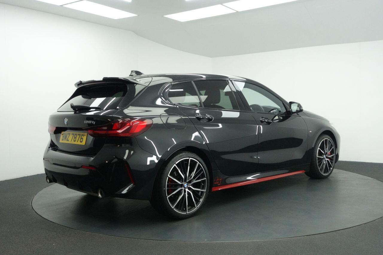 BMW 1 Series - Image 12