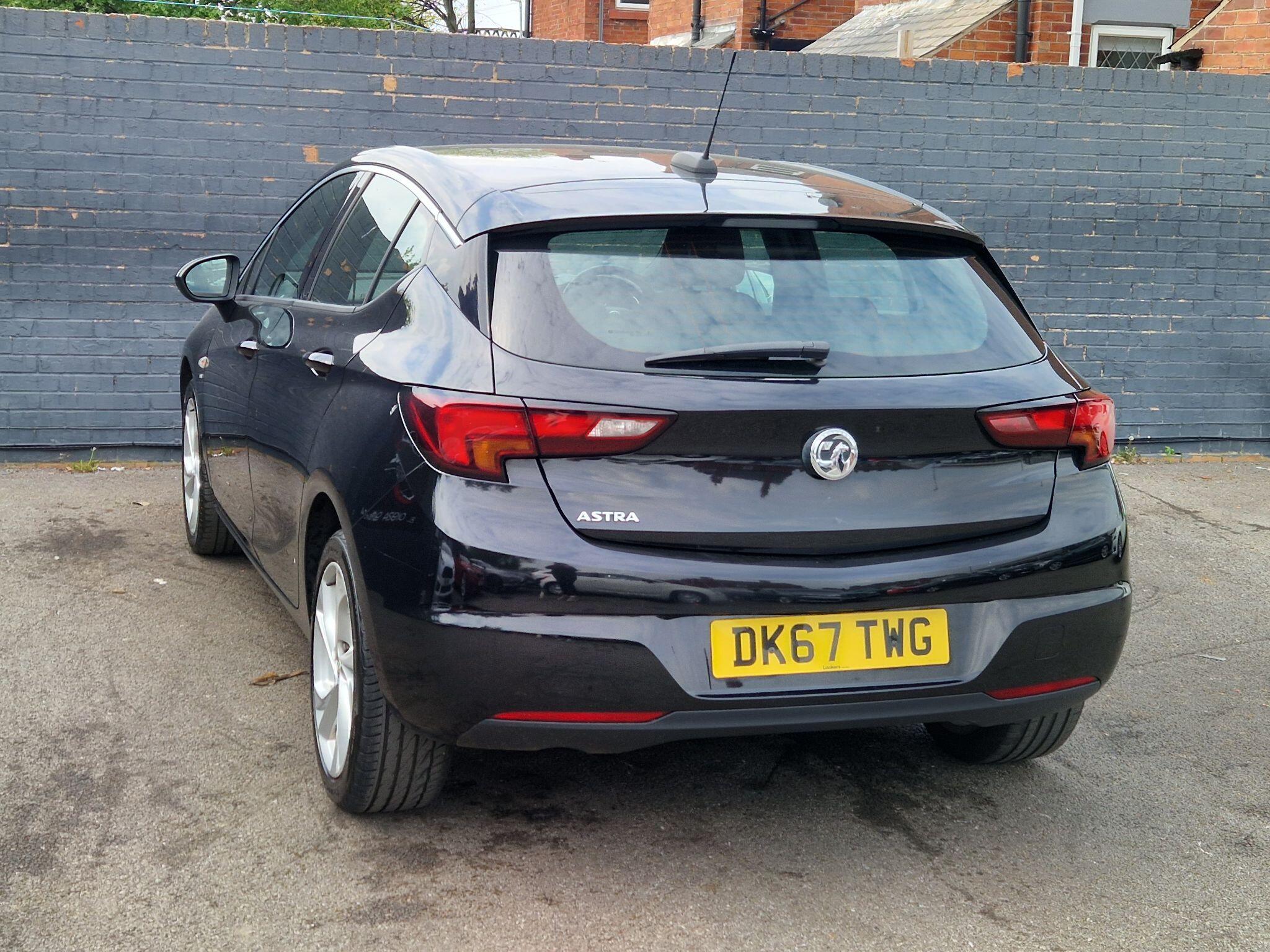 Vauxhall Astra - Image 8