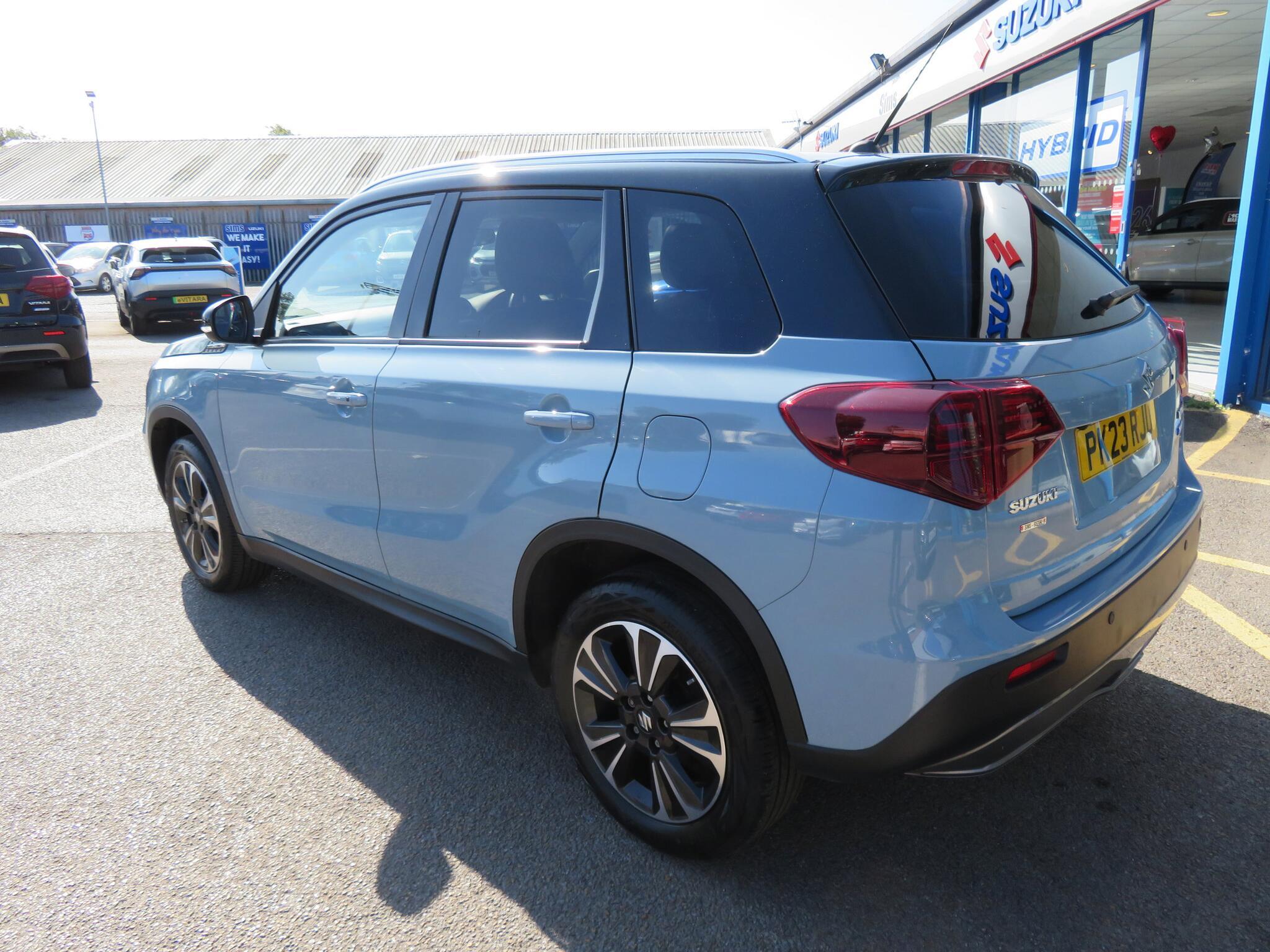 Suzuki Vitara - Image 8