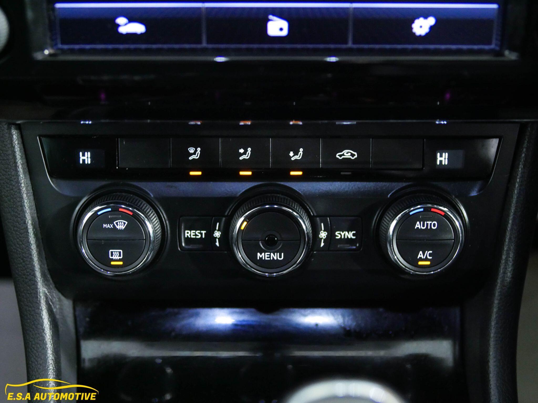 Skoda Superb - Image 30