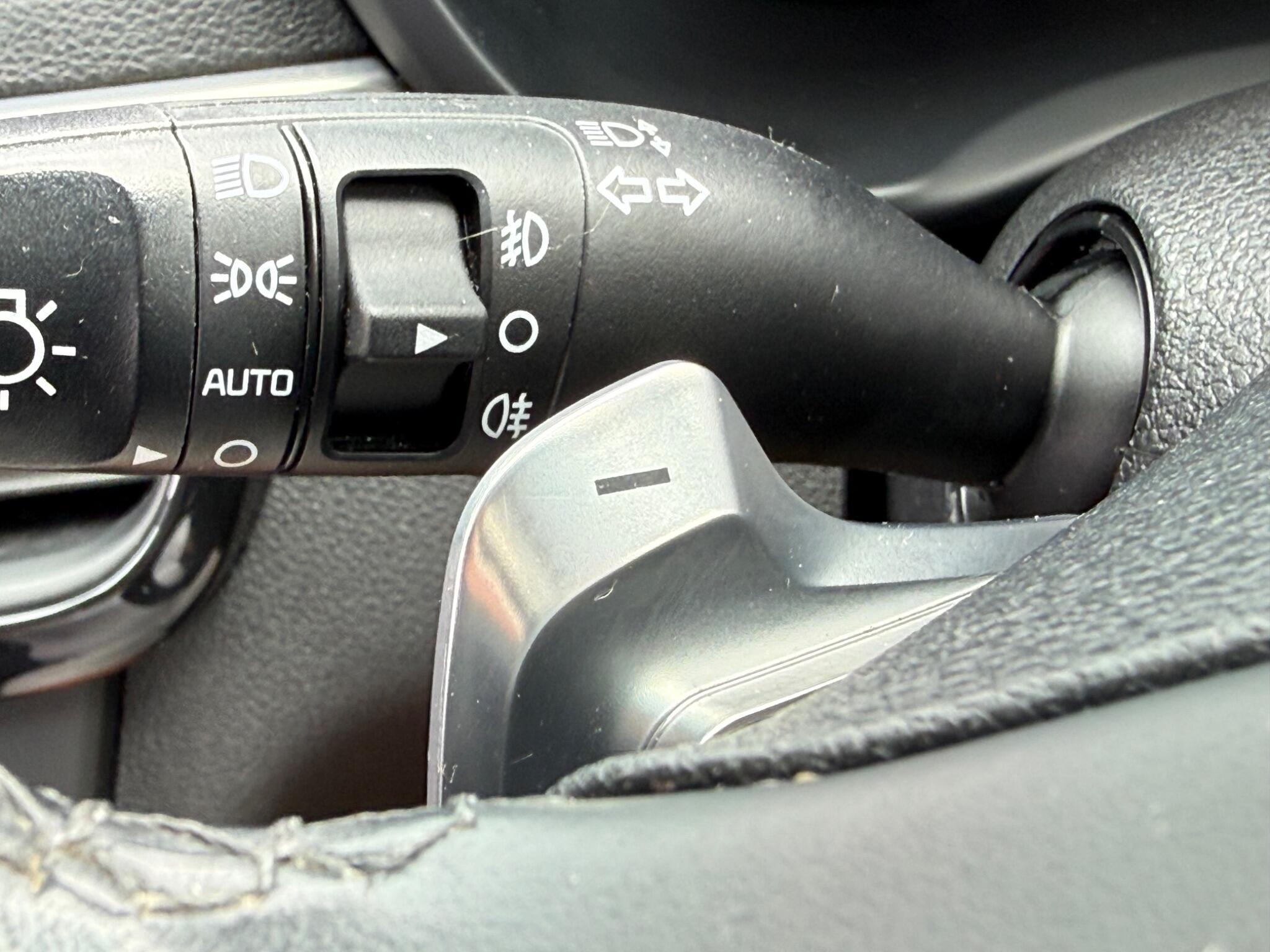 Kia Optima - Image 19