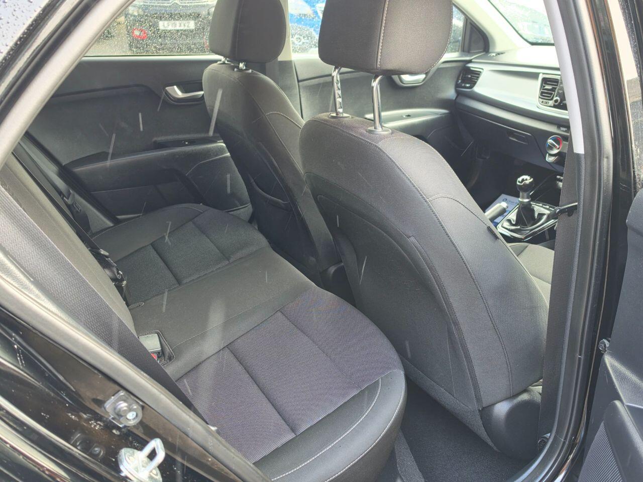 Kia Rio - Image 19