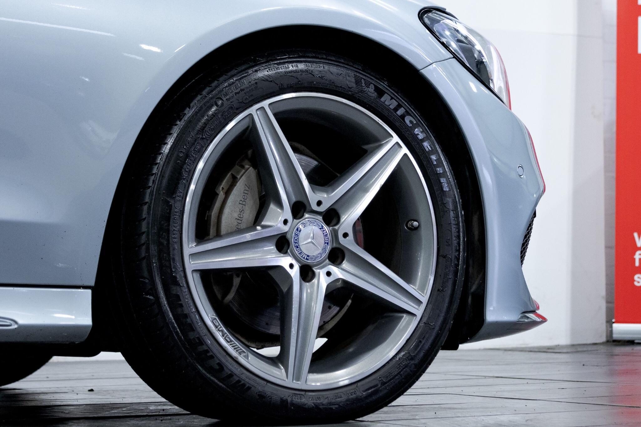 Mercedes C Class - Image 11