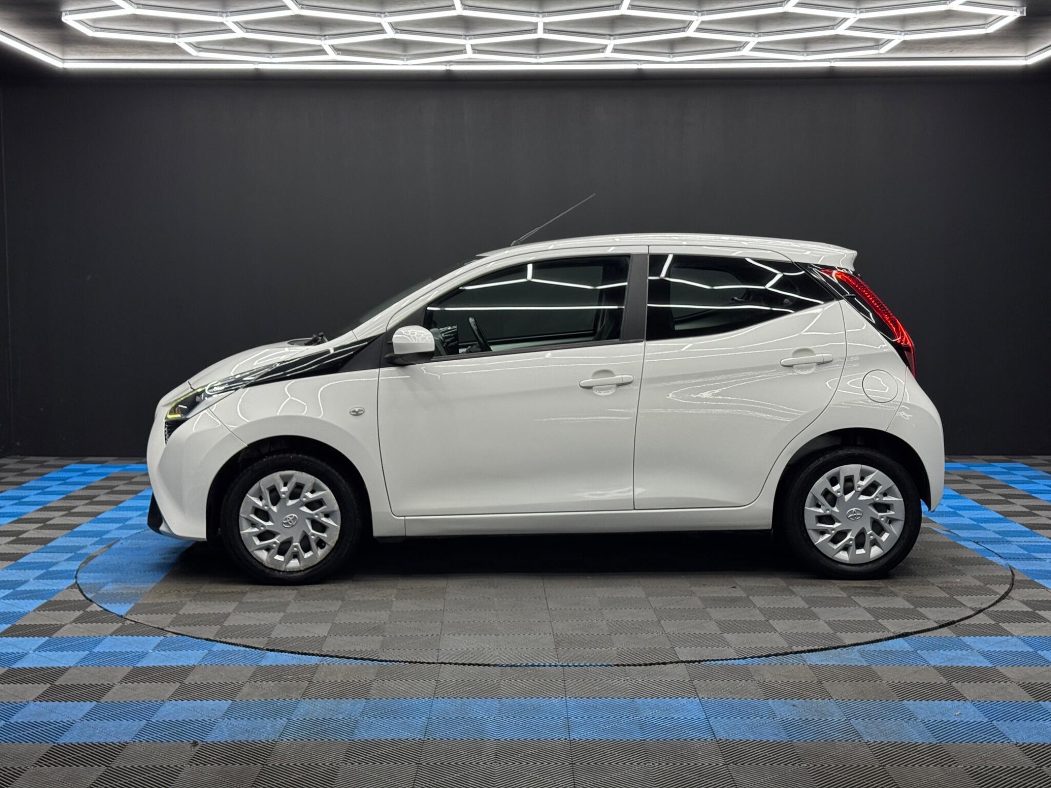 Toyota Aygo - Image 8