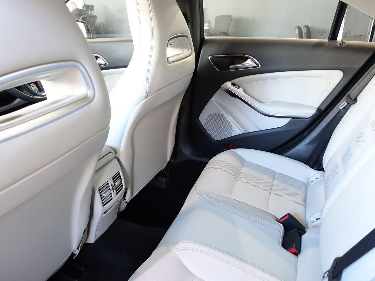 Mercedes CLA - Image 21