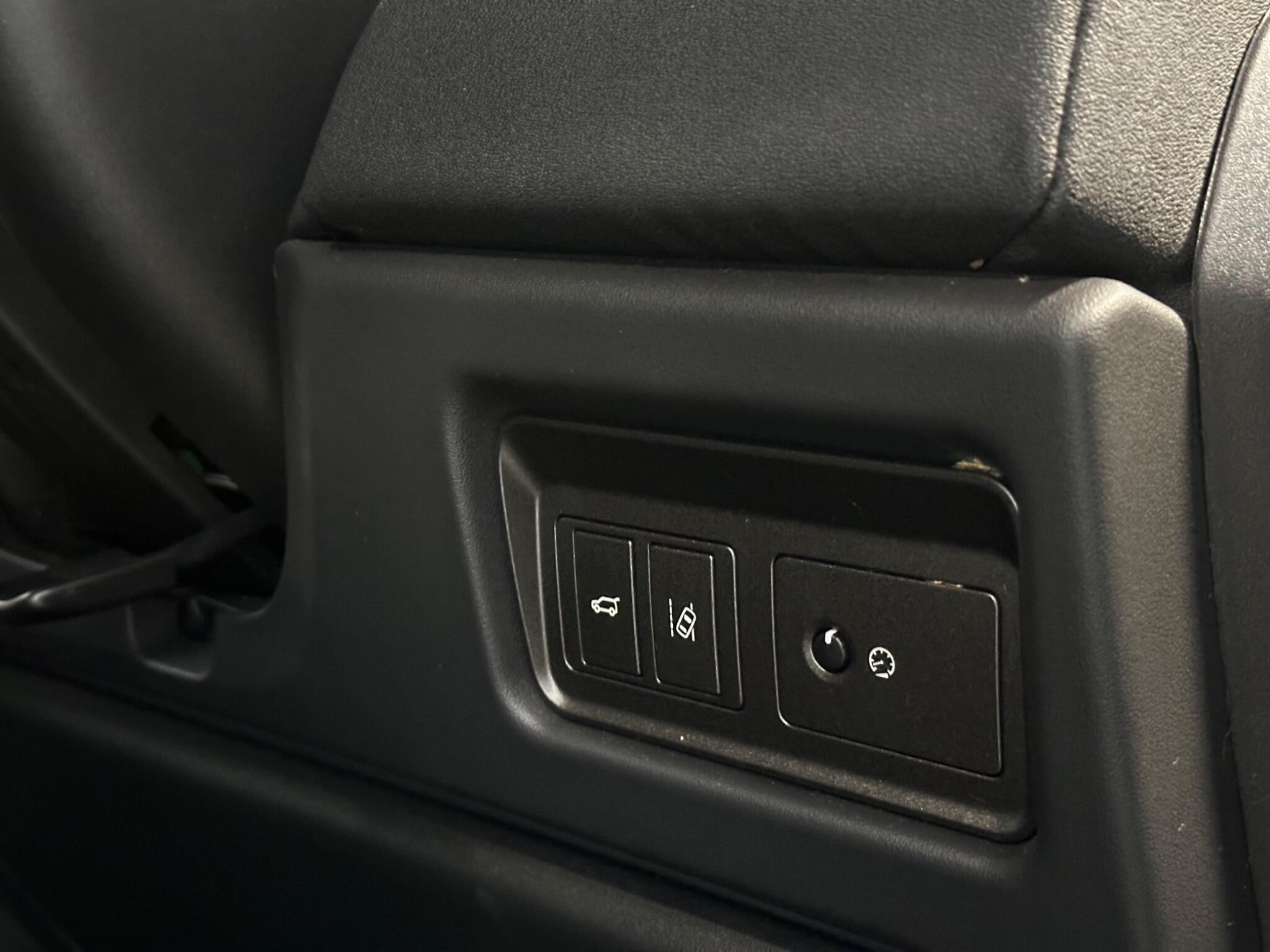 Land Rover Range Rover Evoque - Image 11