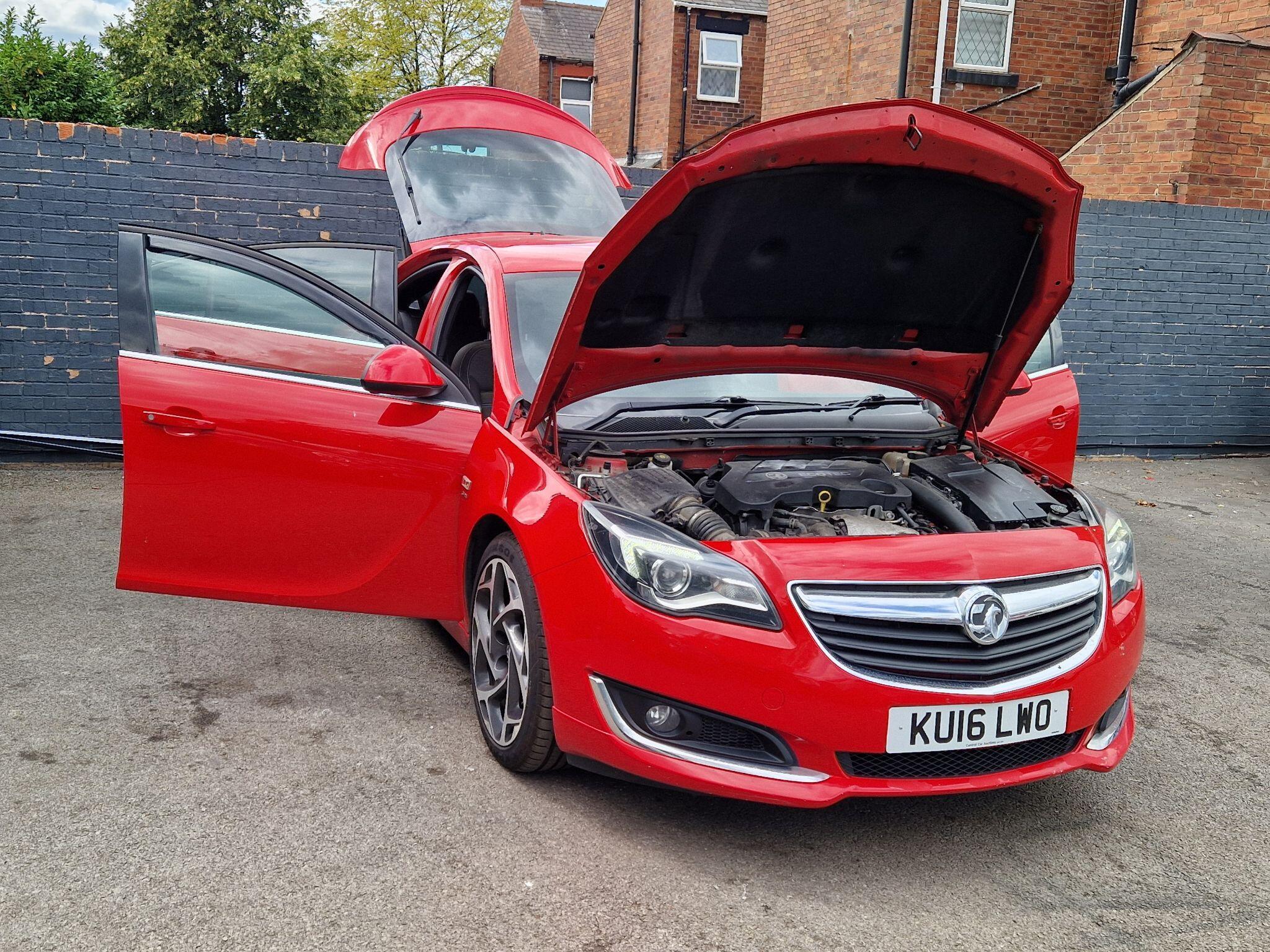 Vauxhall Insignia - Image 12