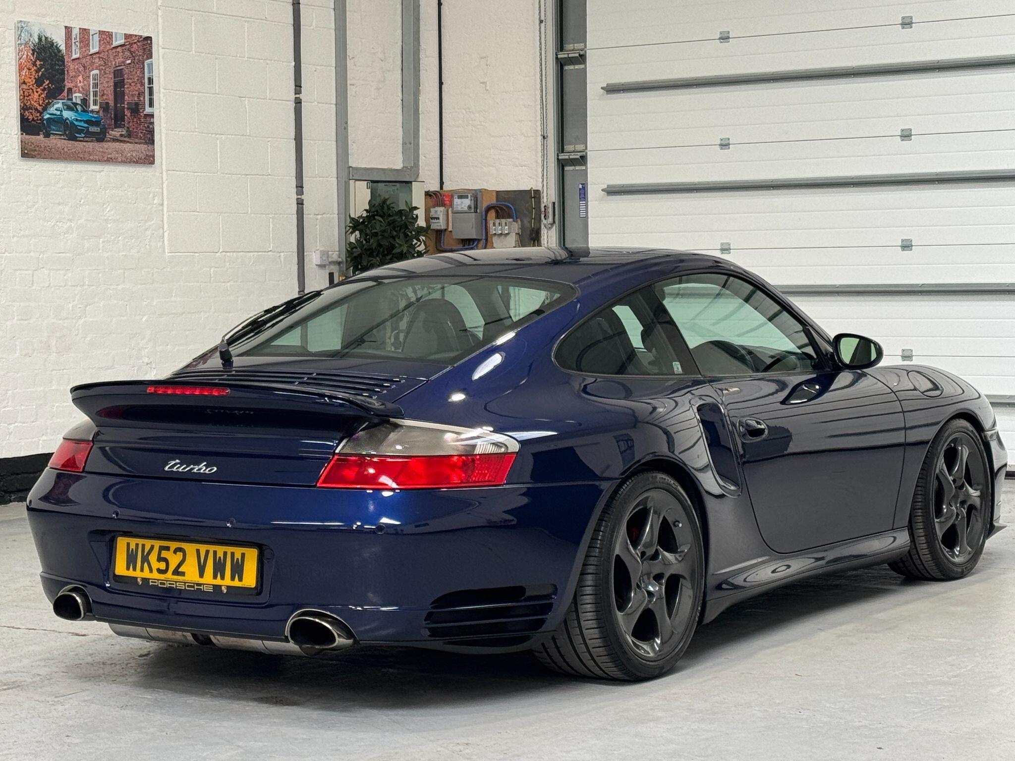 Porsche 911 - Image 11