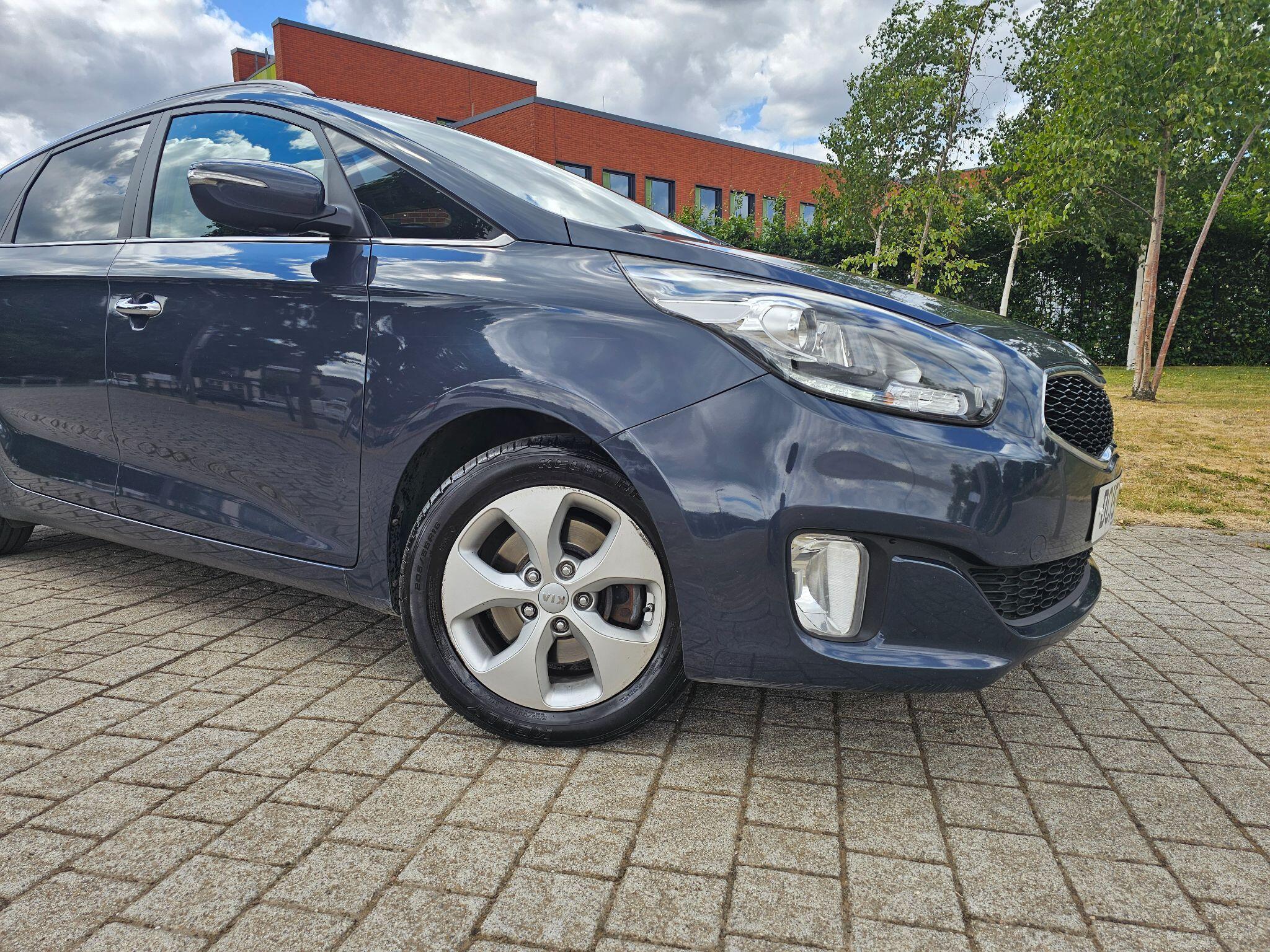 Kia Carens - Image 4