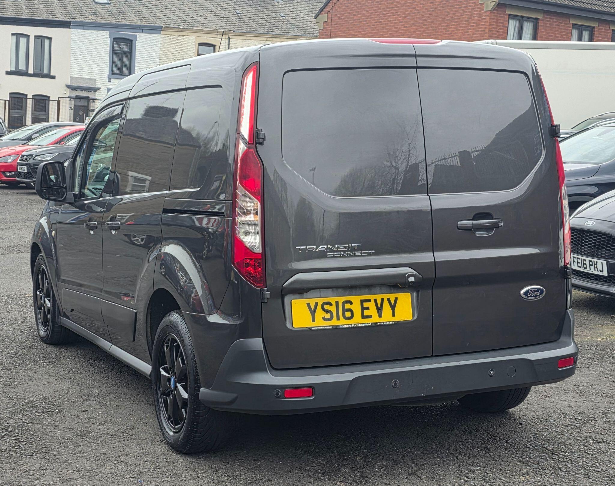 Ford Transit Connect - Image 5
