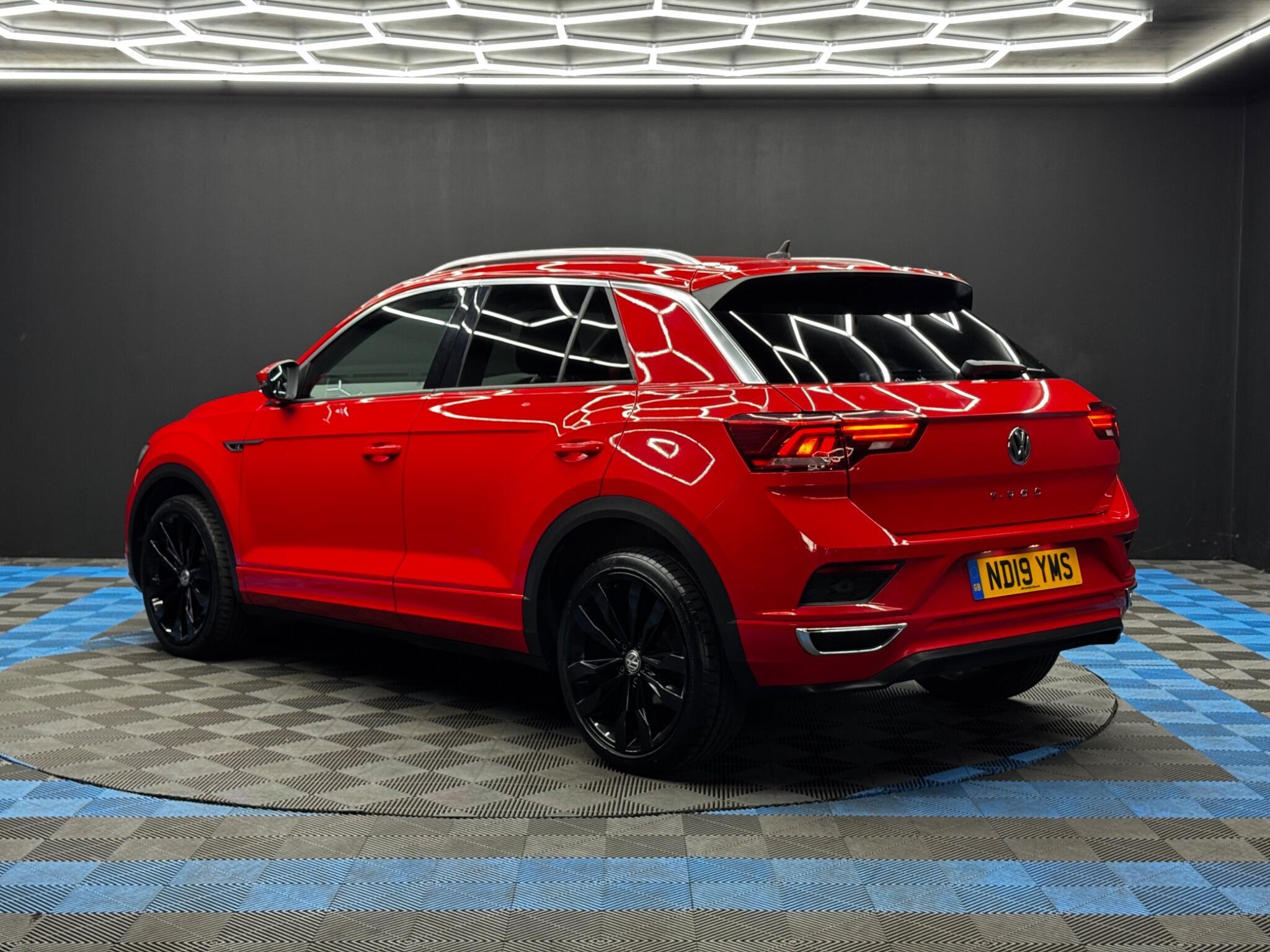 Volkswagen T-Roc - Image 7