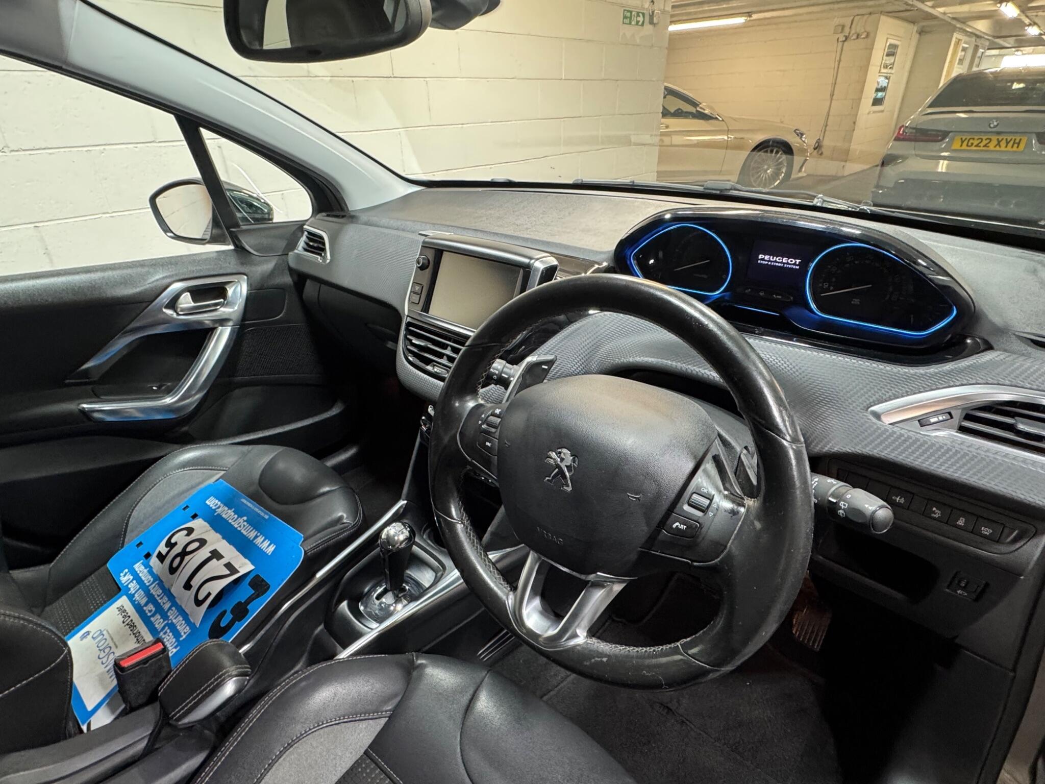 Peugeot 2008 - Image 8