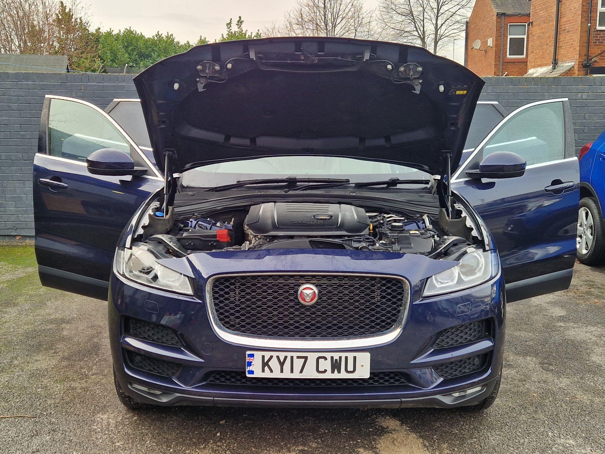 Jaguar F-Pace - Image 13
