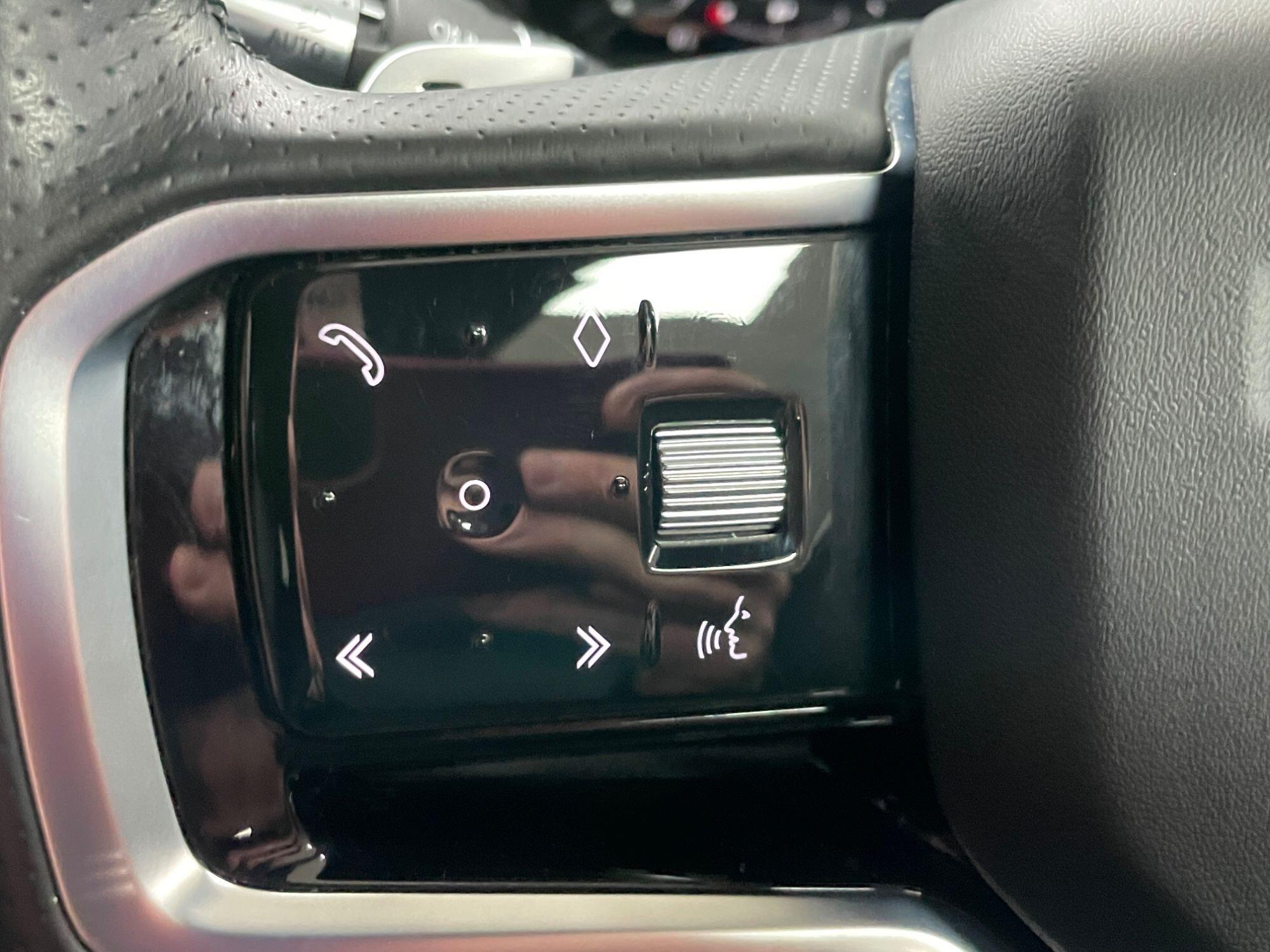 Land Rover Range Rover Velar - Image 37