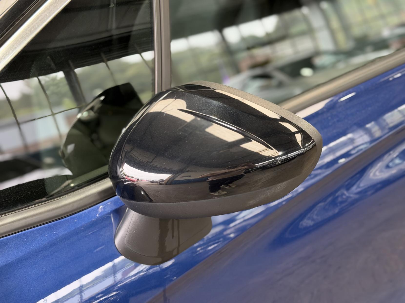 Vauxhall Crossland - Image 12