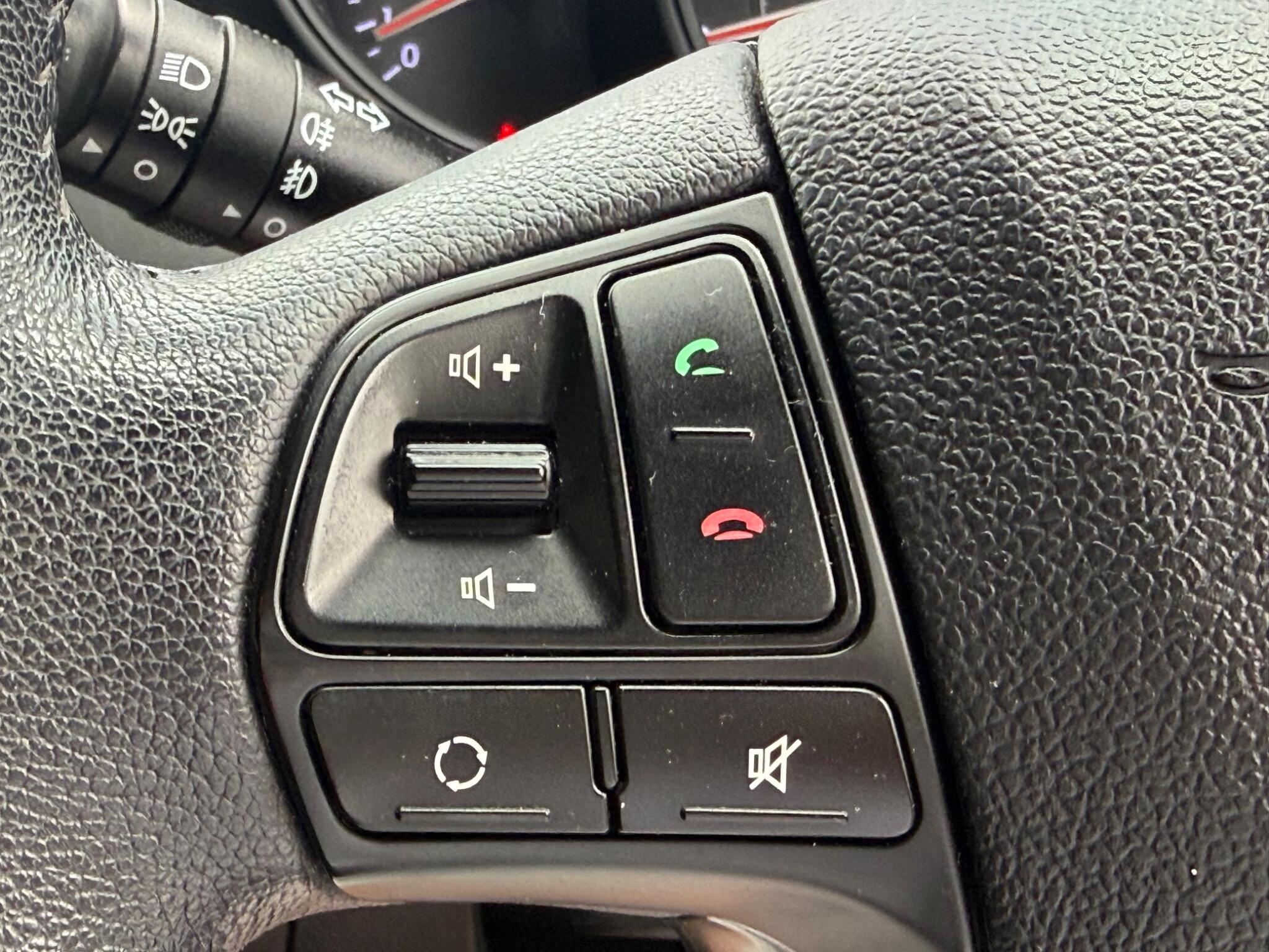 Kia Rio - Image 18