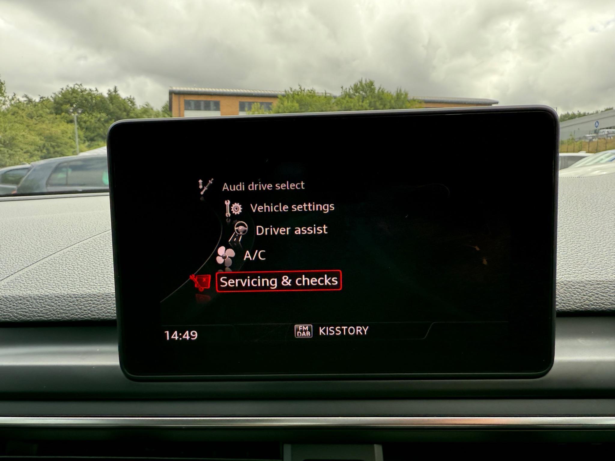 Audi A4 Avant - Image 40