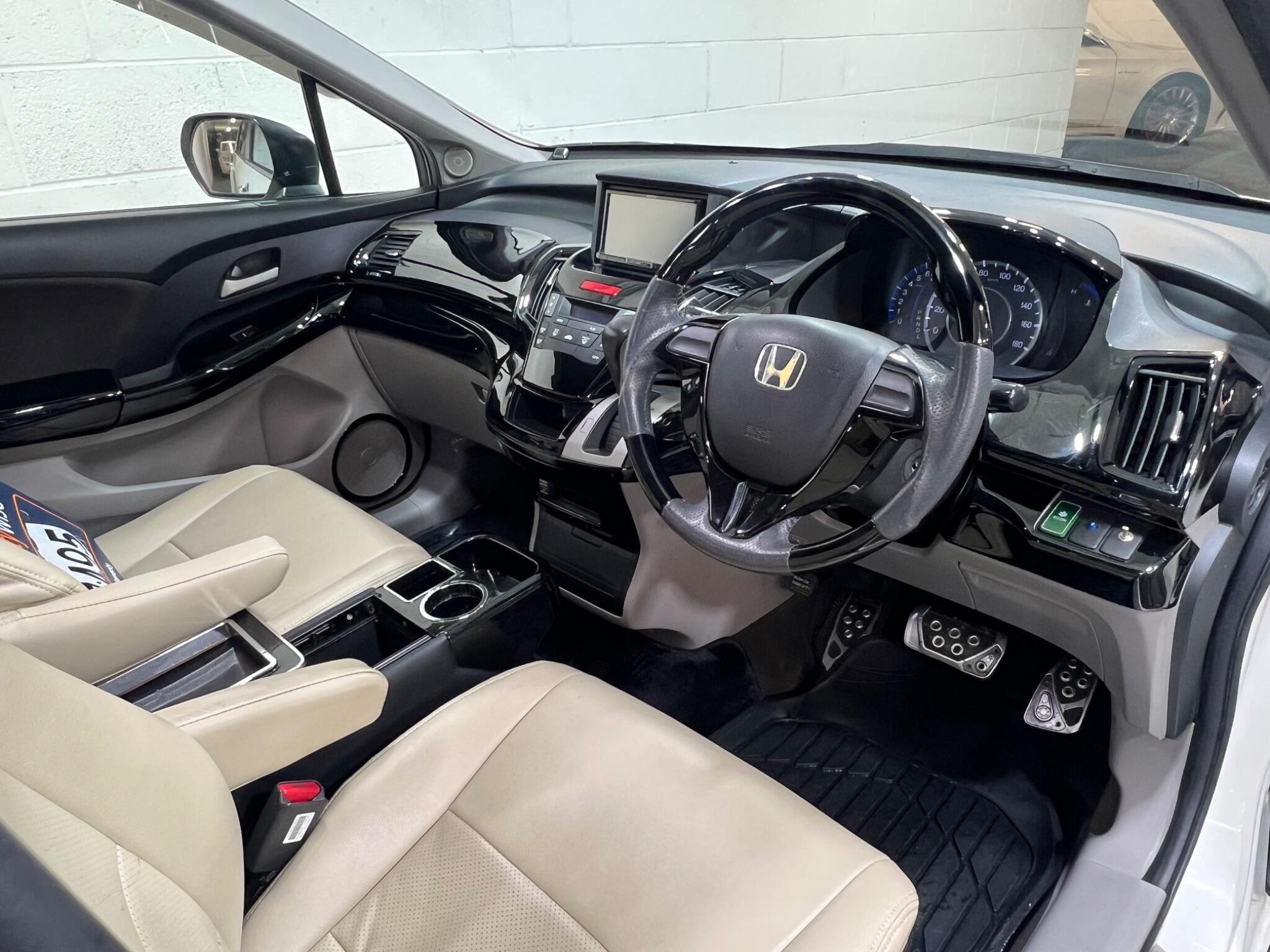 Honda Odyssey - Image 8