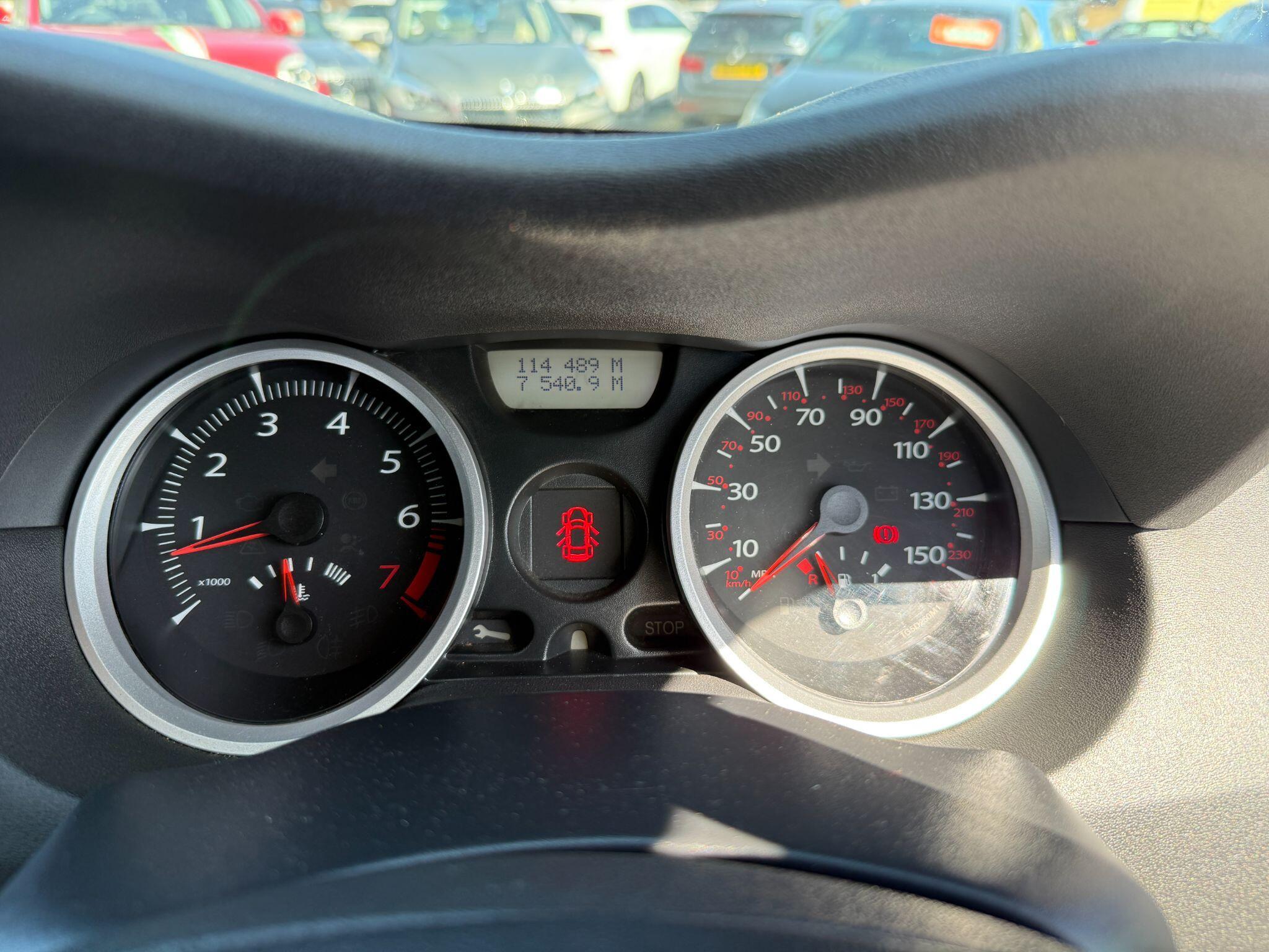 Renault Megane - Image 37