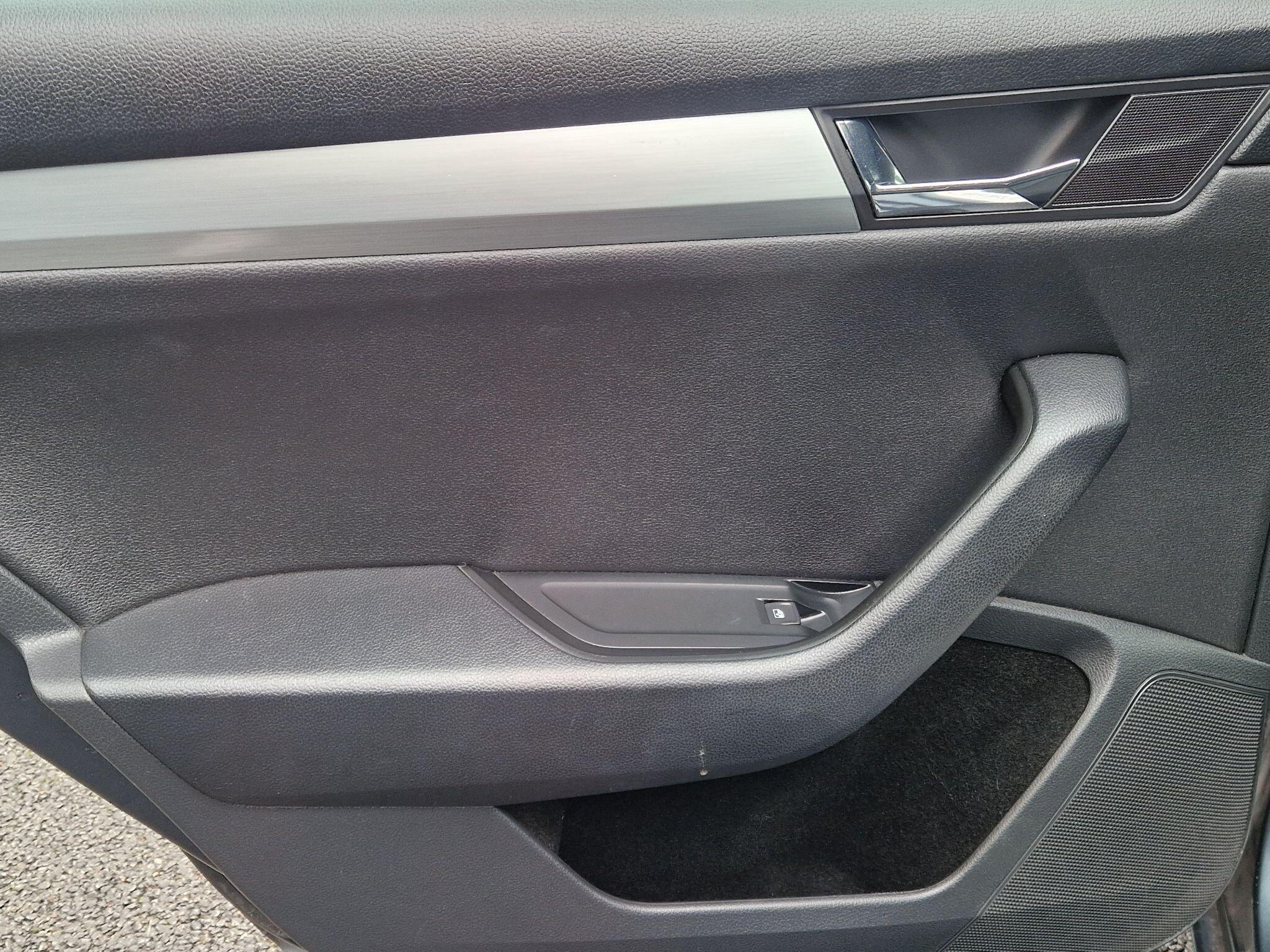 Skoda Superb - Image 41