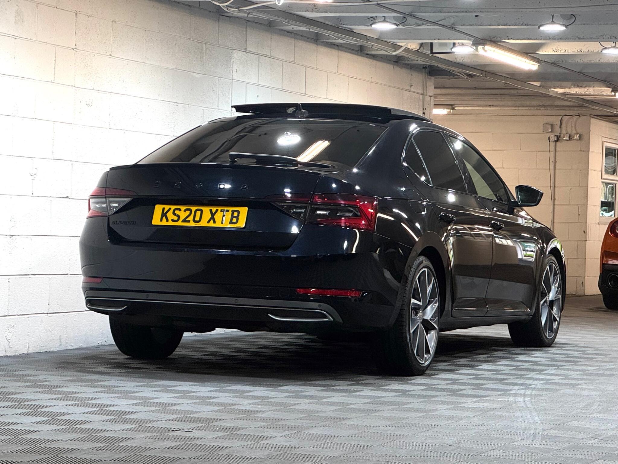 Skoda Superb - Image 4