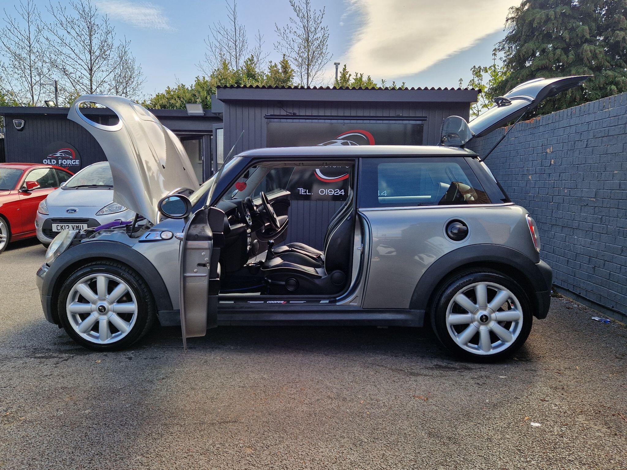 MINI Hatch - Image 15