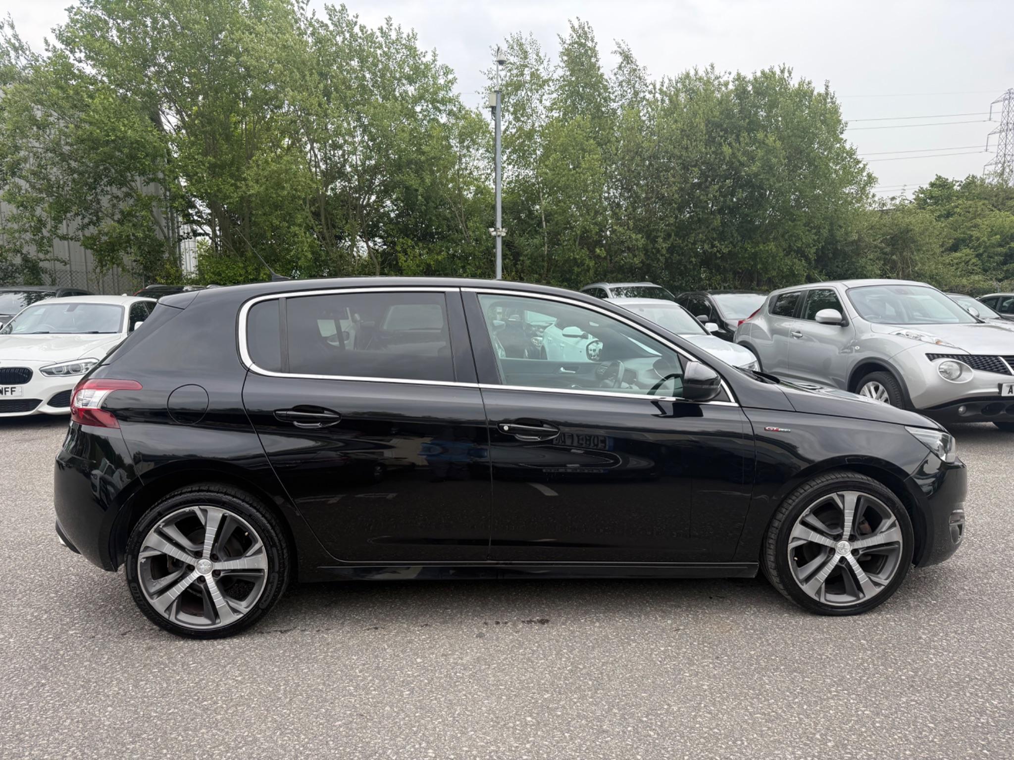 Peugeot 308 - Image 13