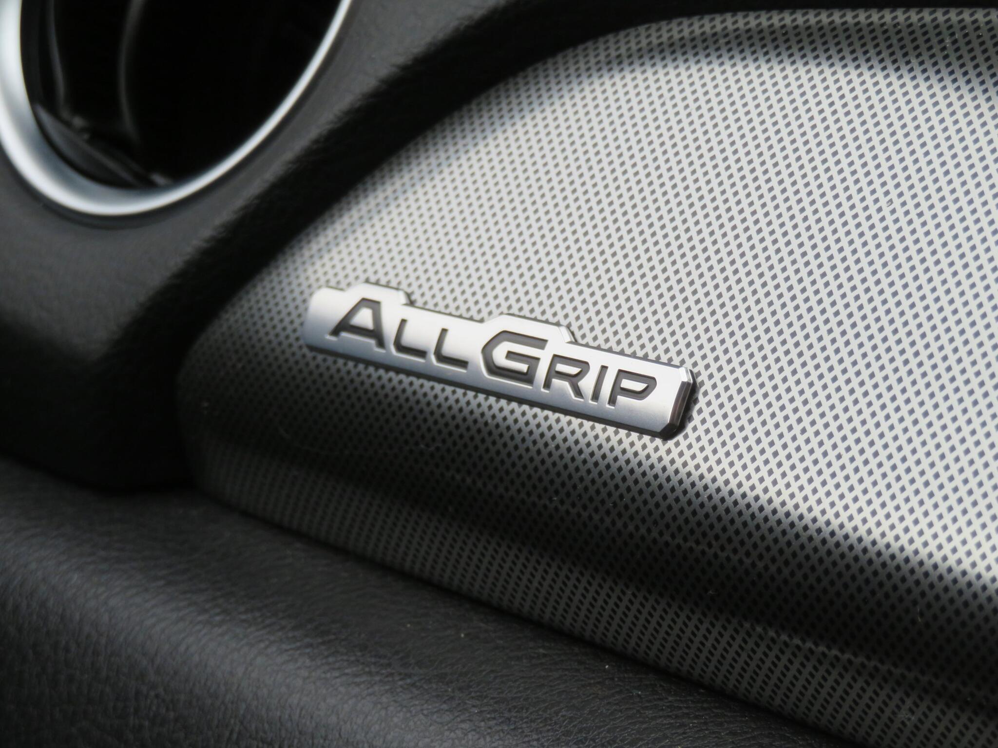 Suzuki Vitara - Image 20