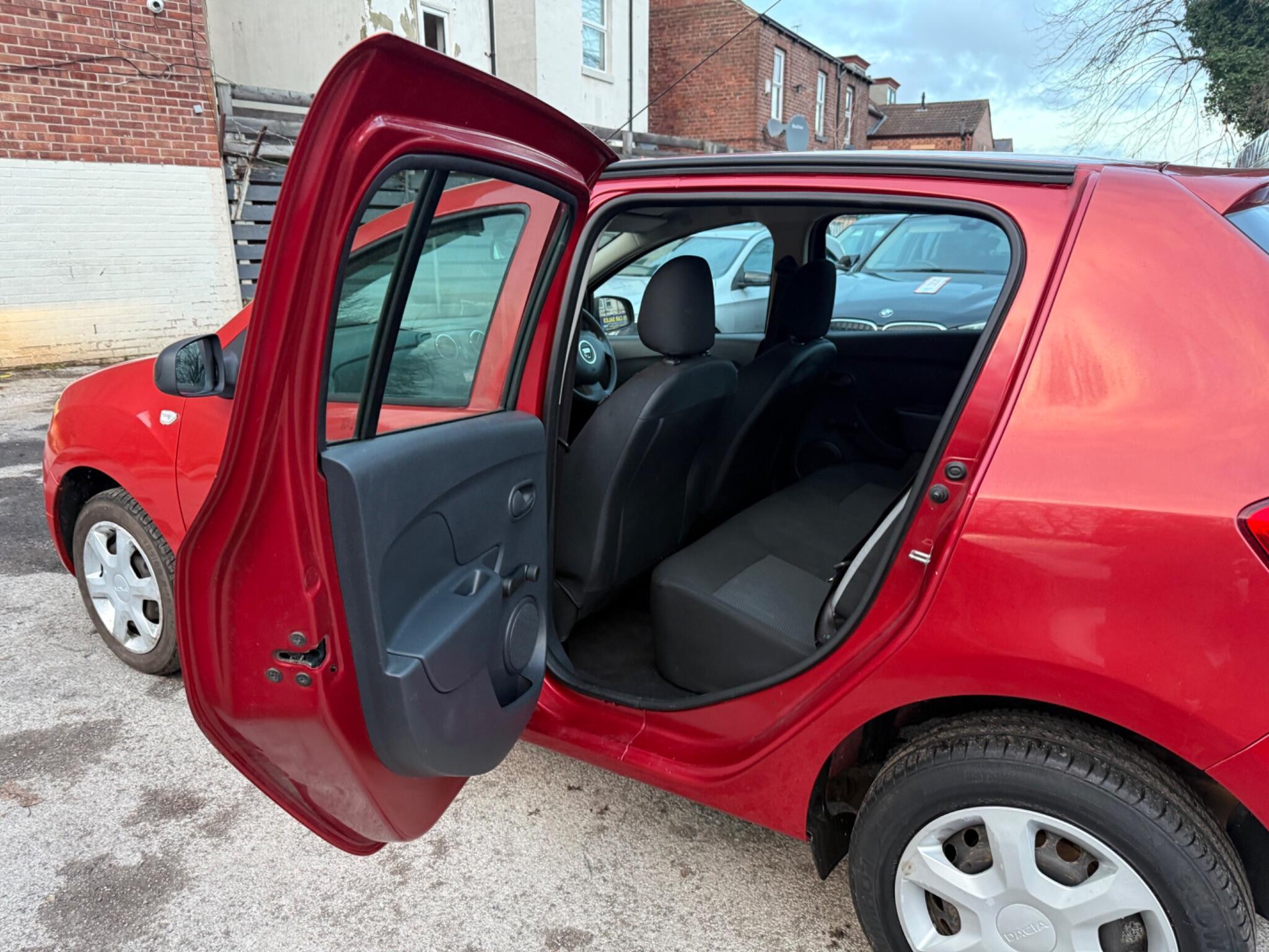 Dacia Sandero - Image 26