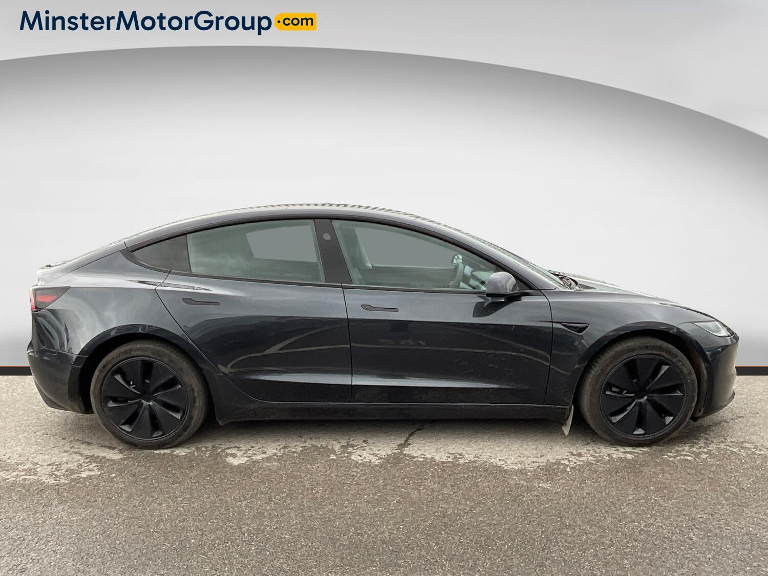 Tesla Model 3 - Image 2