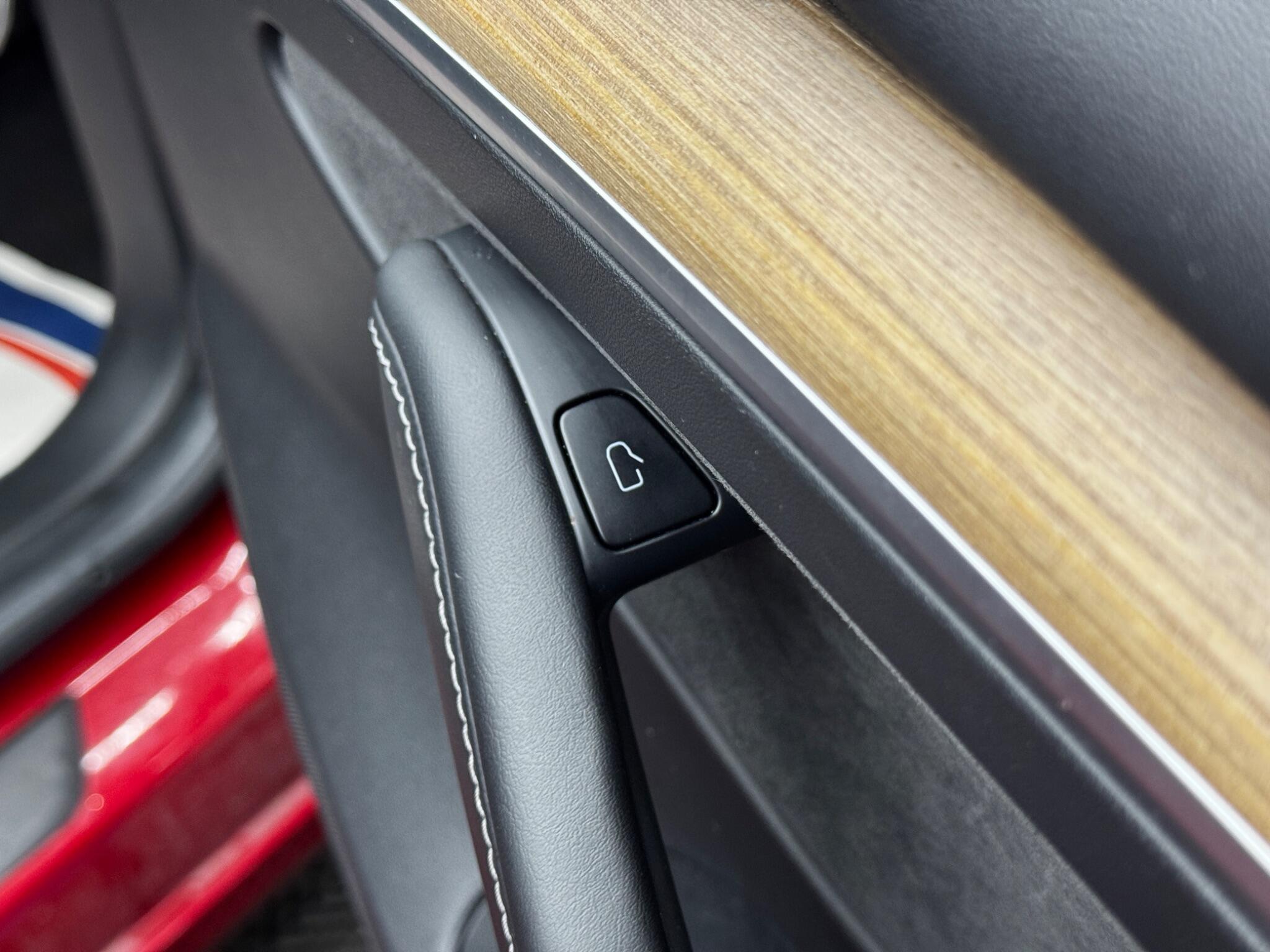 Tesla Model 3 - Image 46