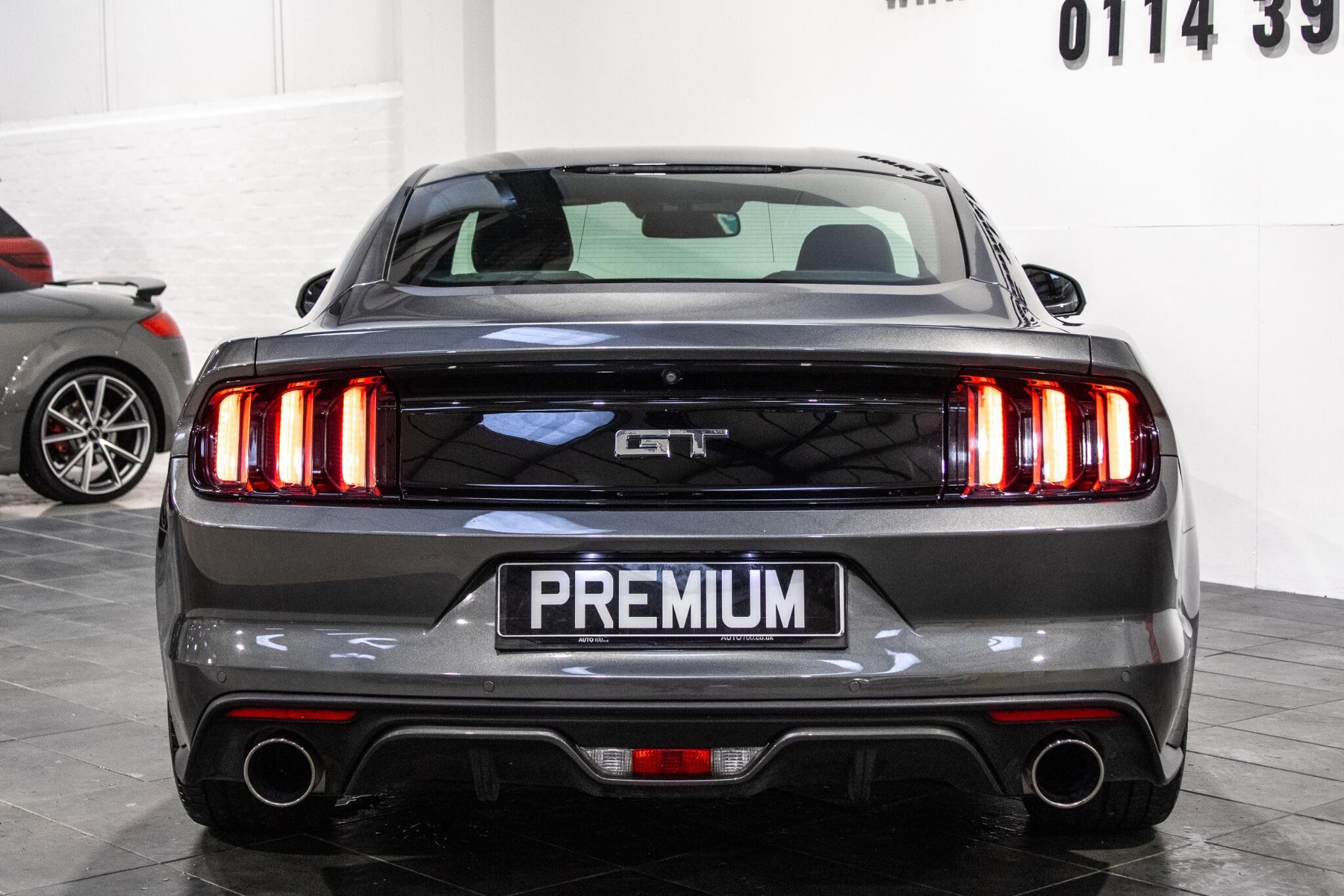 Ford Mustang - Image 9