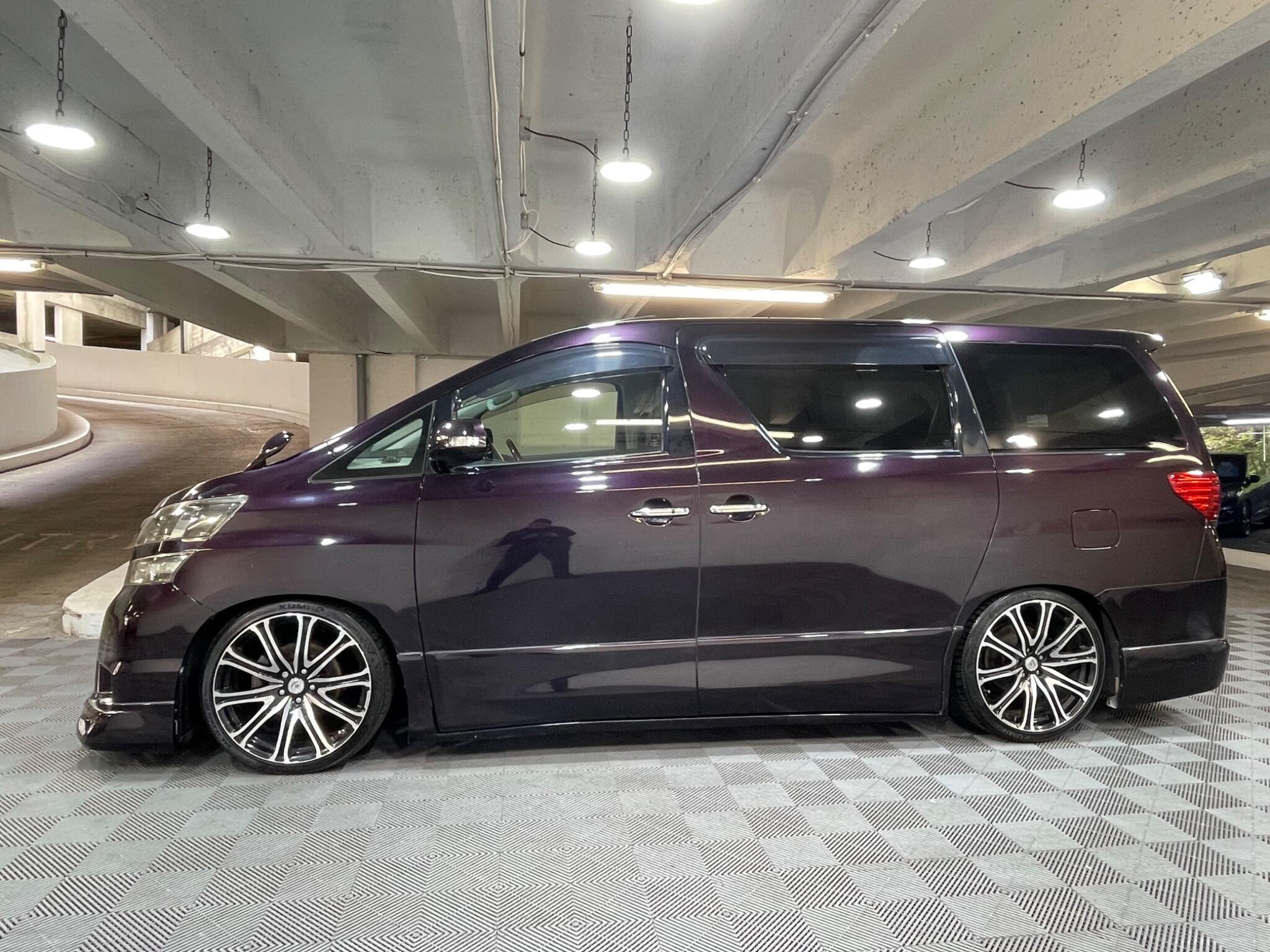 Toyota Vellfire - Image 3