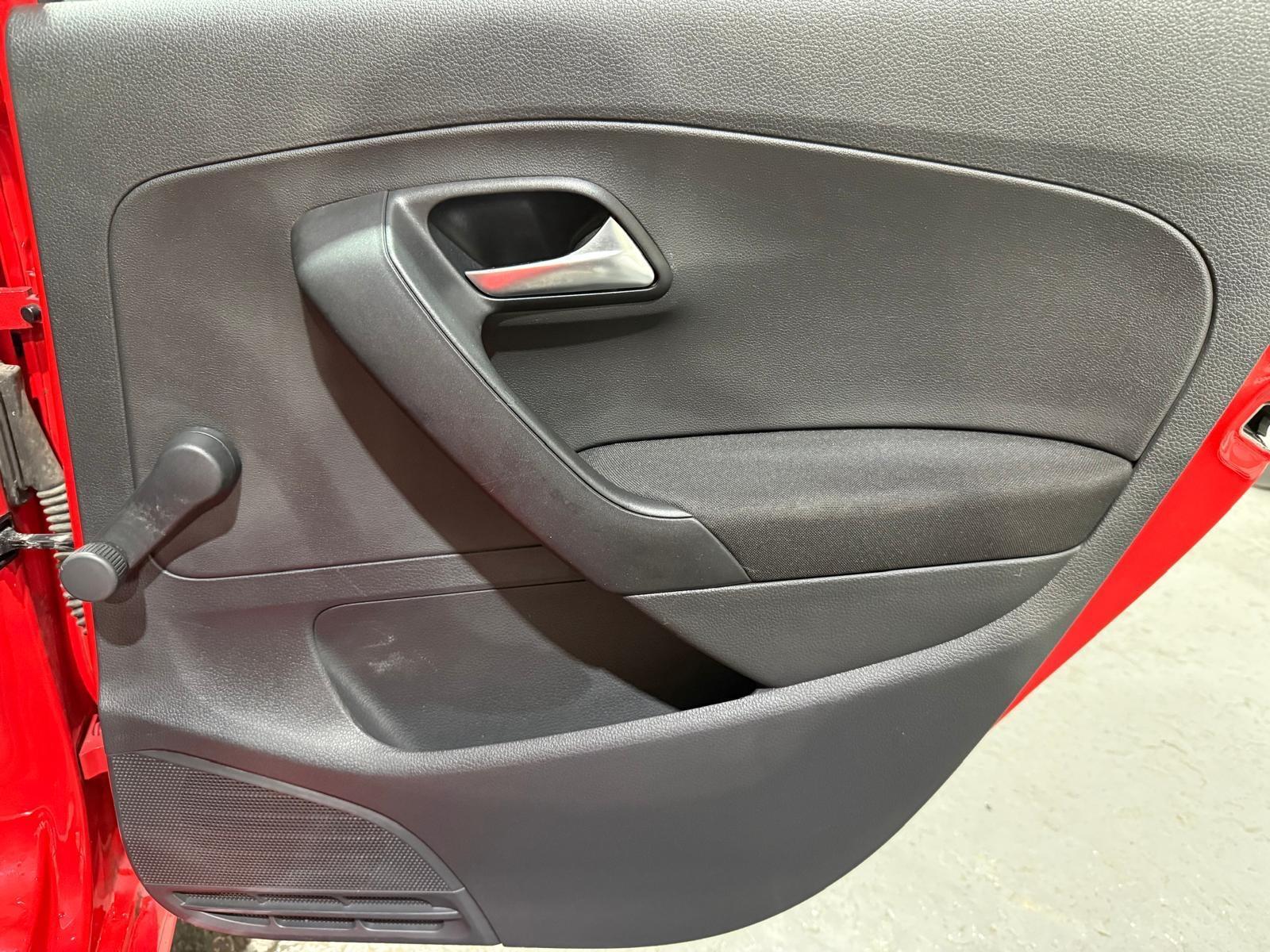 Volkswagen Polo - Image 24