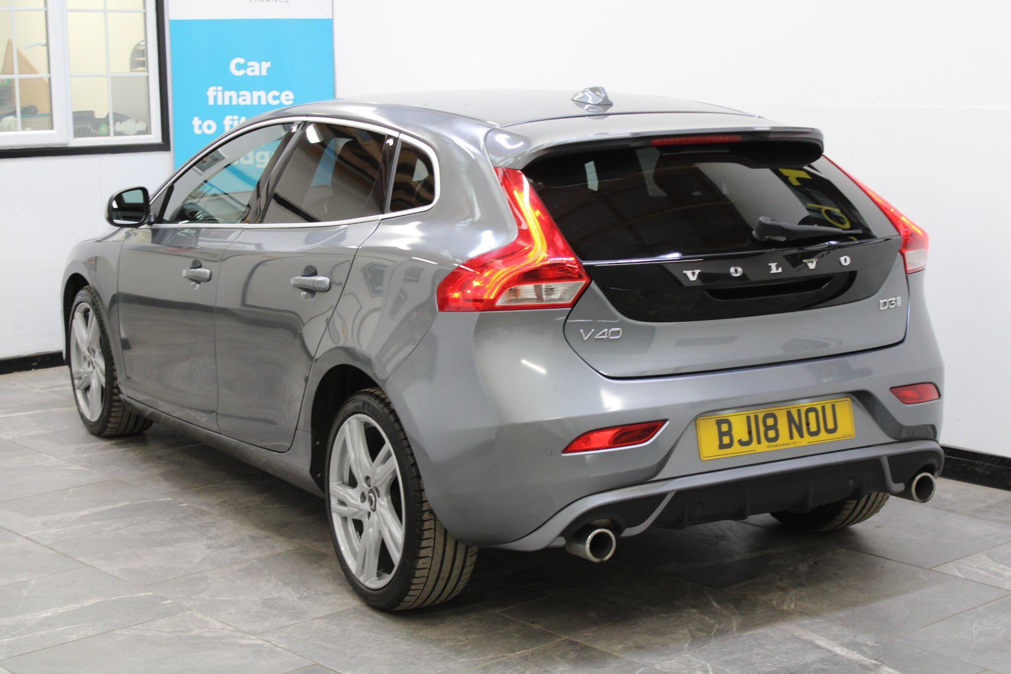 Volvo V40 - Image 18