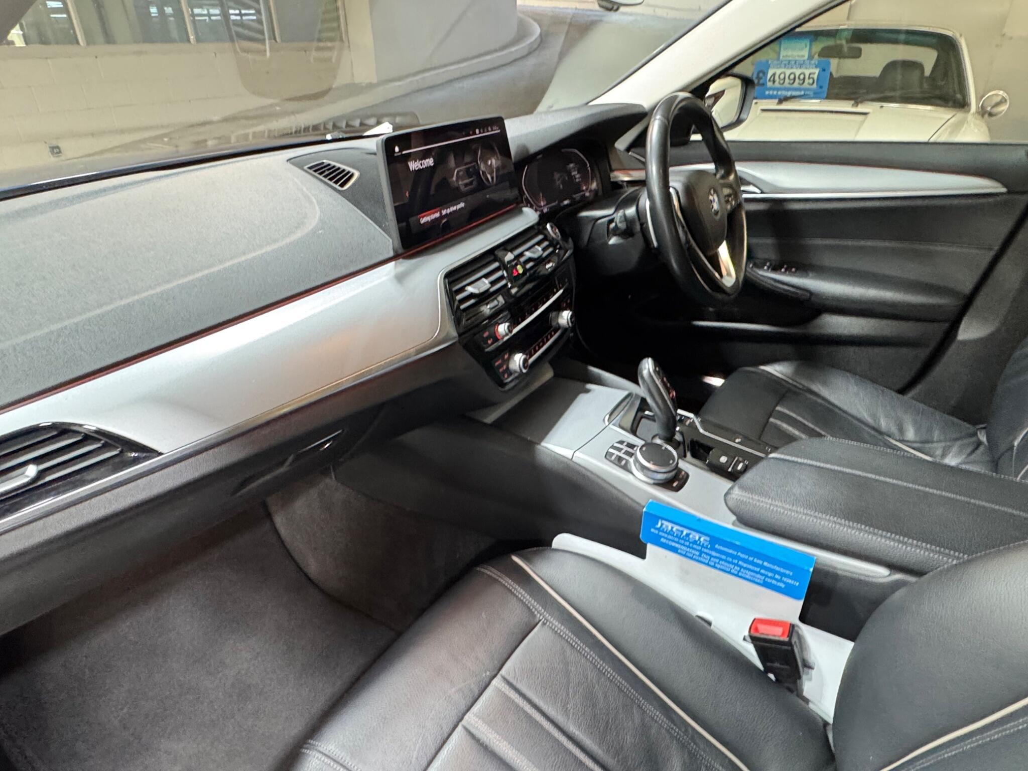 BMW 5 Series - Image 11