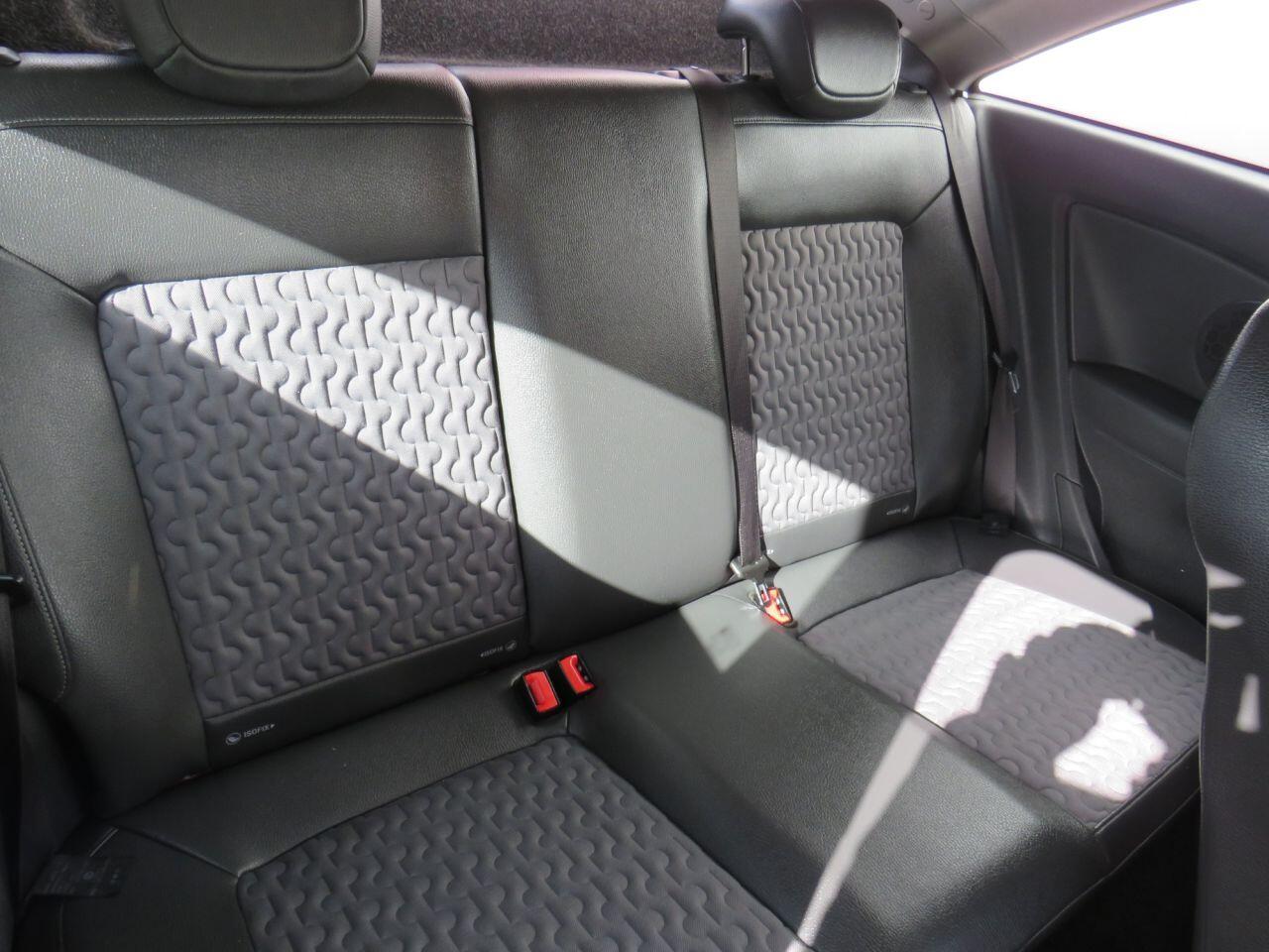 Vauxhall Corsa - Image 9