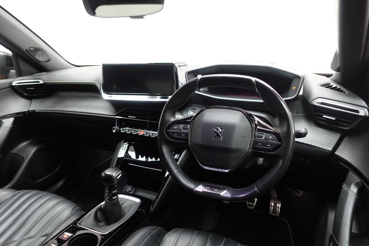 Peugeot 2008 - Image 15