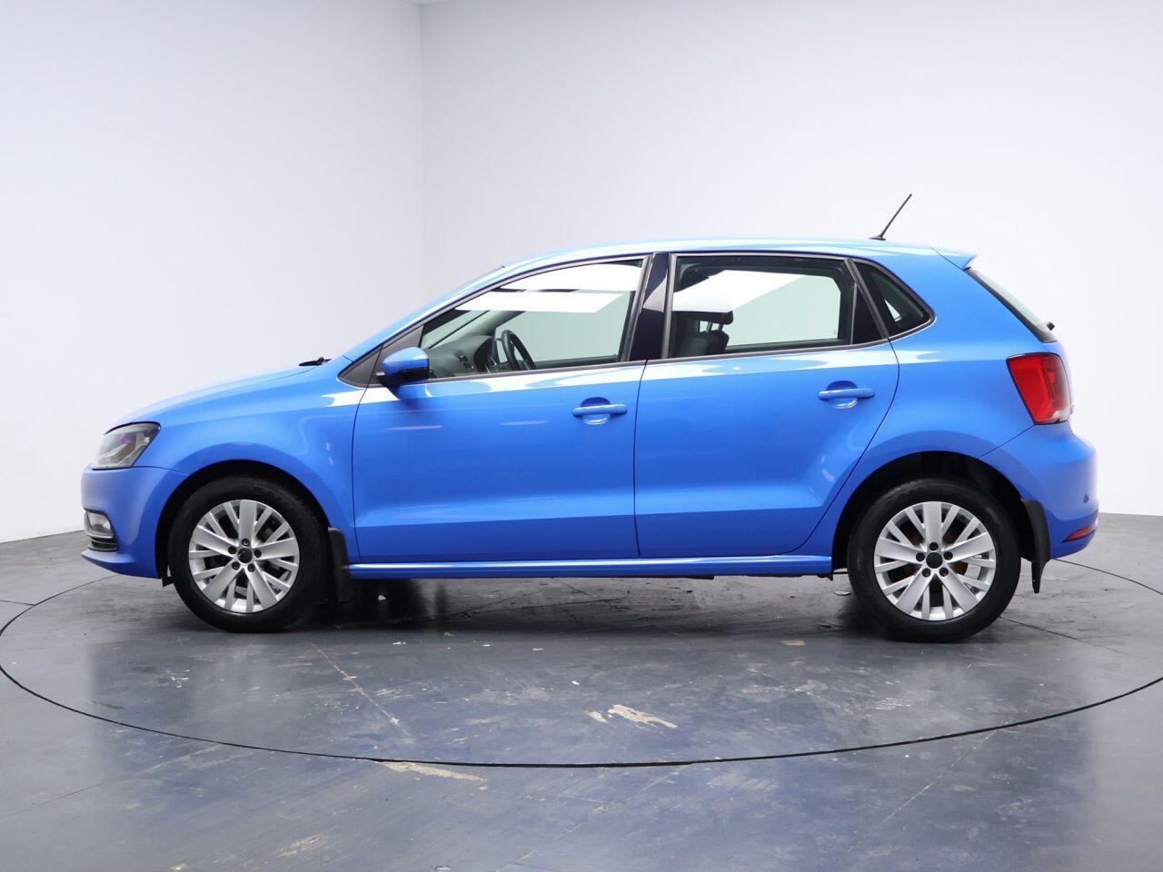 Volkswagen Polo - Image 8