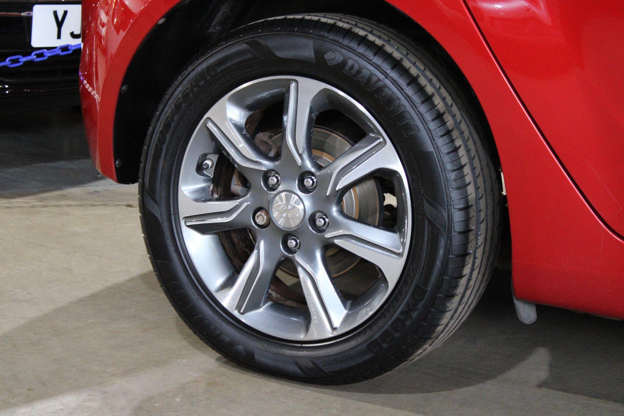 Hyundai ix20 - Image 28