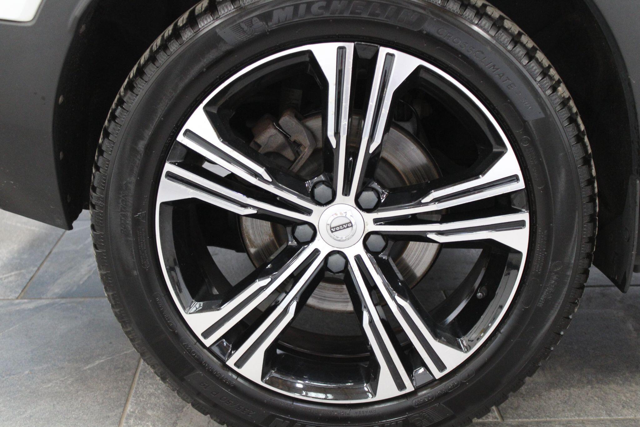 Volvo XC40 - Image 8