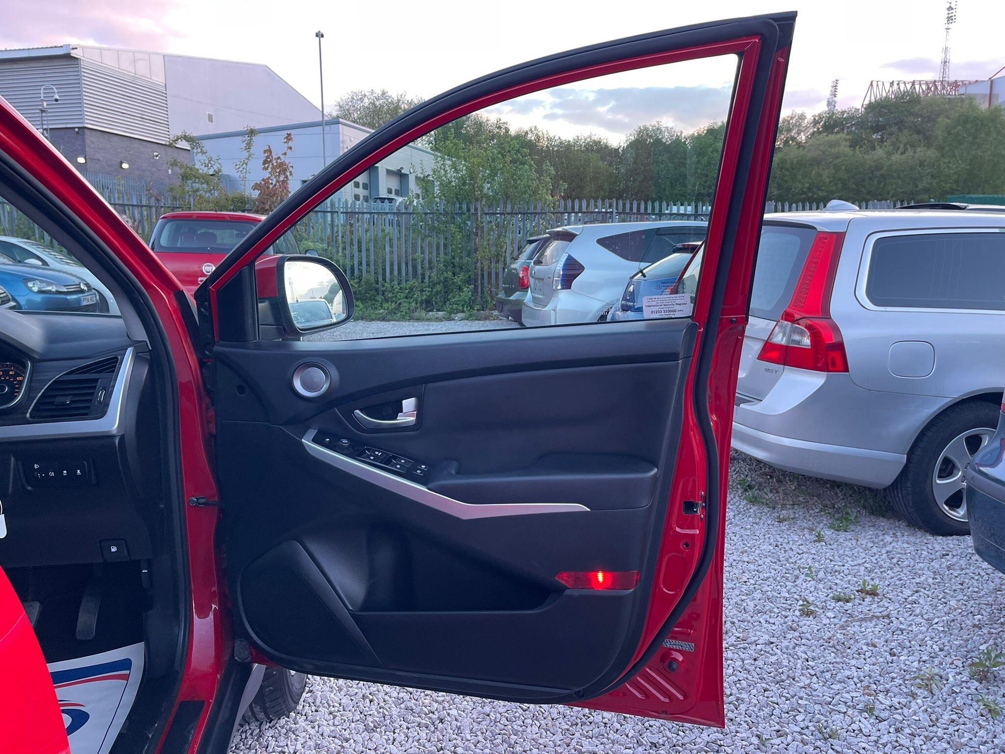 Ssangyong Korando - Image 15