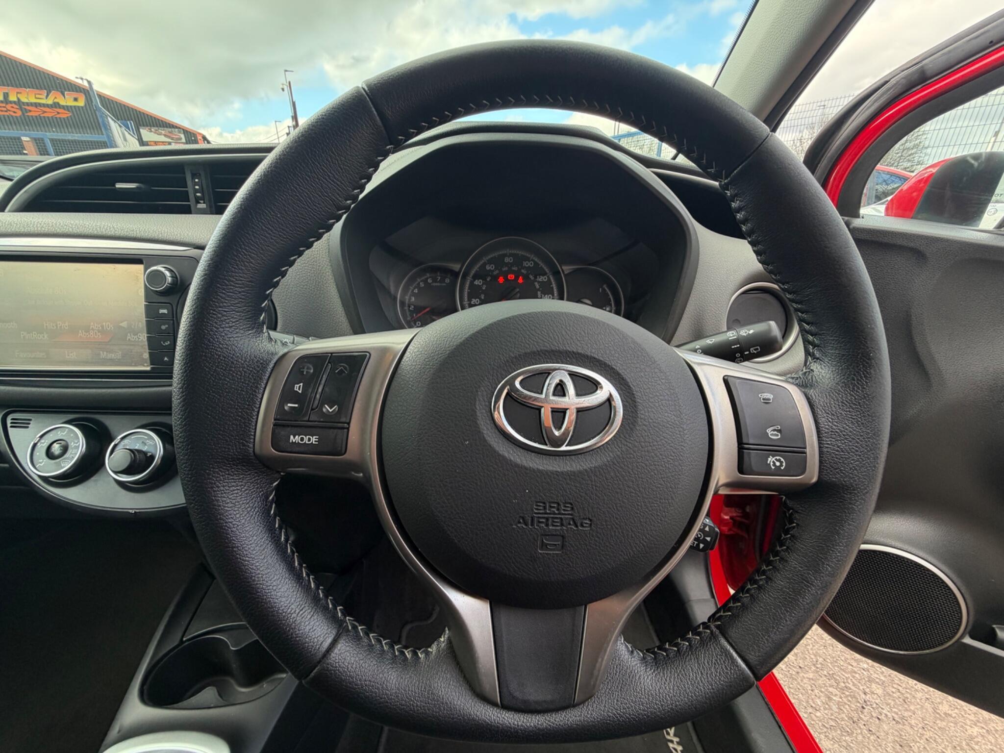 Toyota Yaris - Image 17