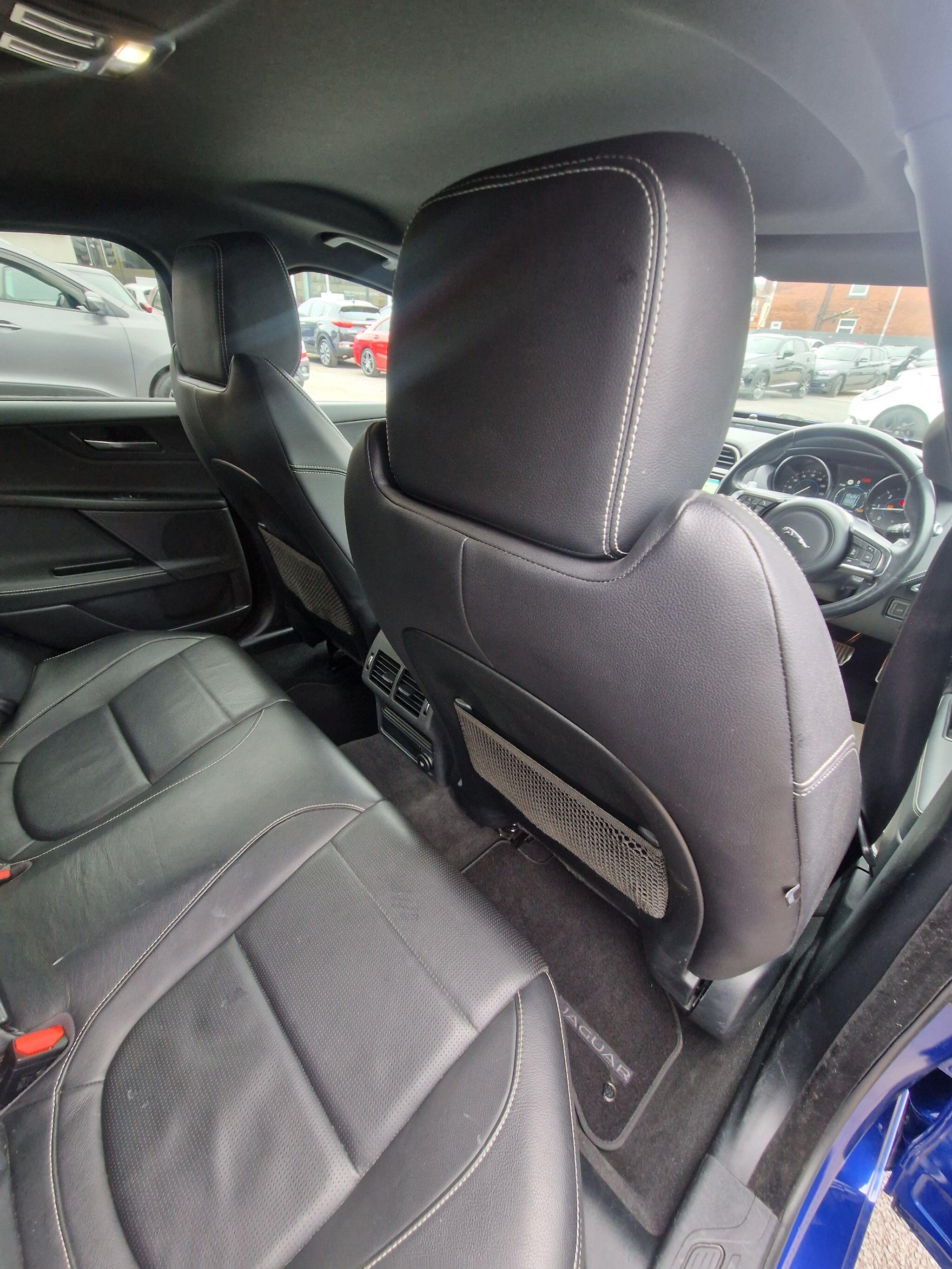 Jaguar XE - Image 34