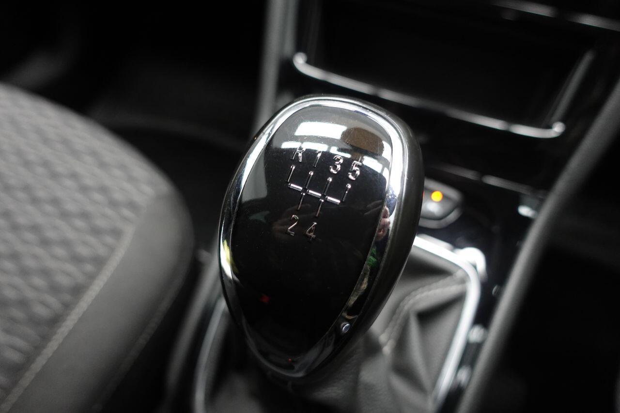 Vauxhall Astra - Image 39