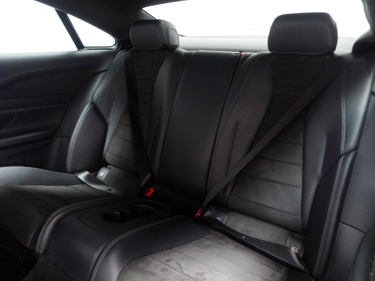 Mercedes E-Class - Image 18