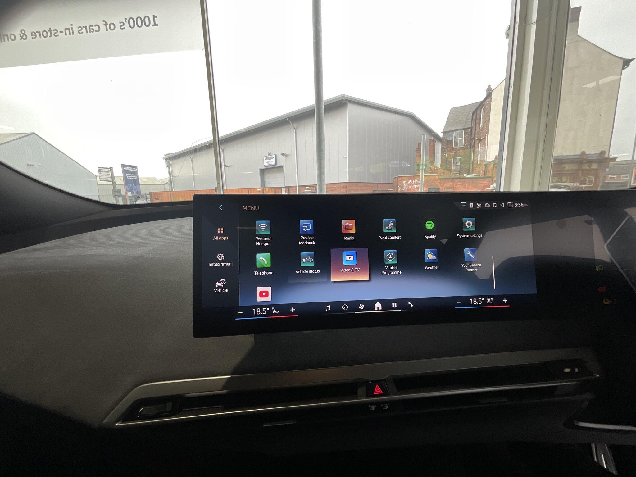 BMW IX - Image 31