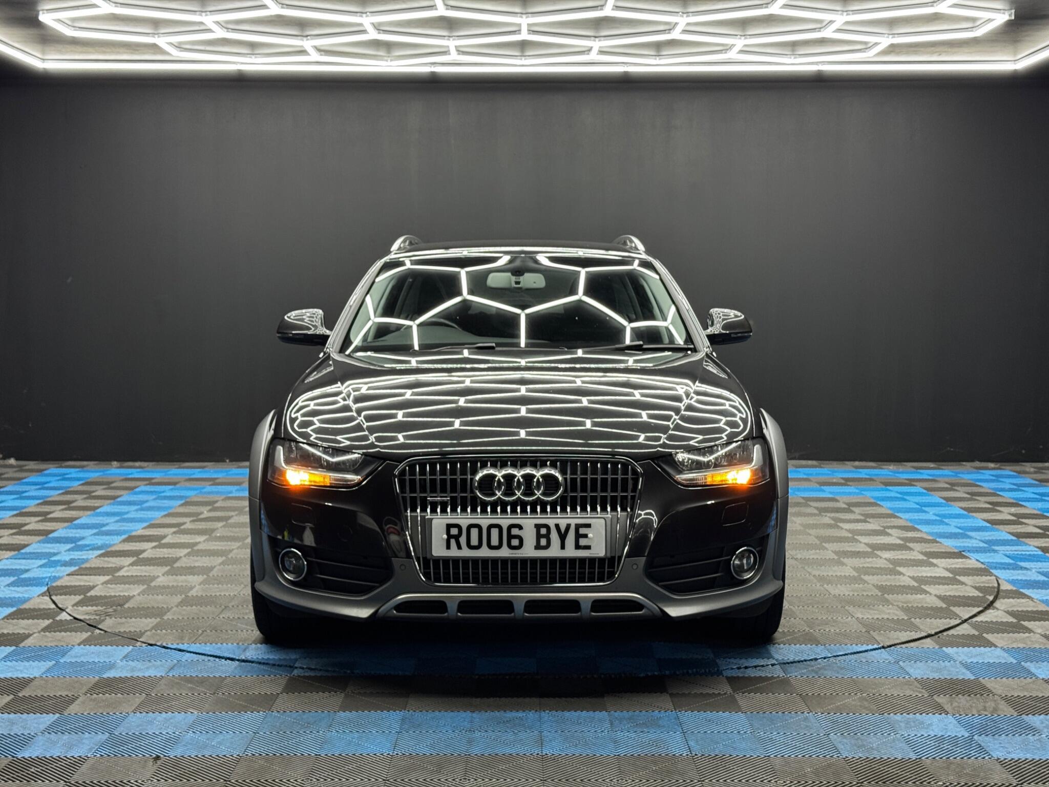 Audi A4 ALLROAD - Image 2