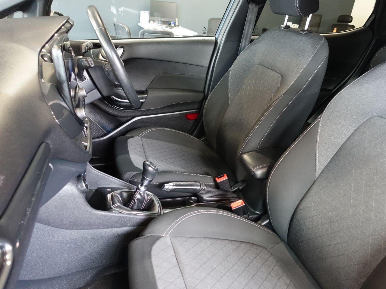 Ford Fiesta - Image 12
